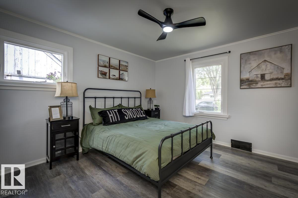 Photo 32 at 12134 58 Street NW, Montrose, Edmonton
