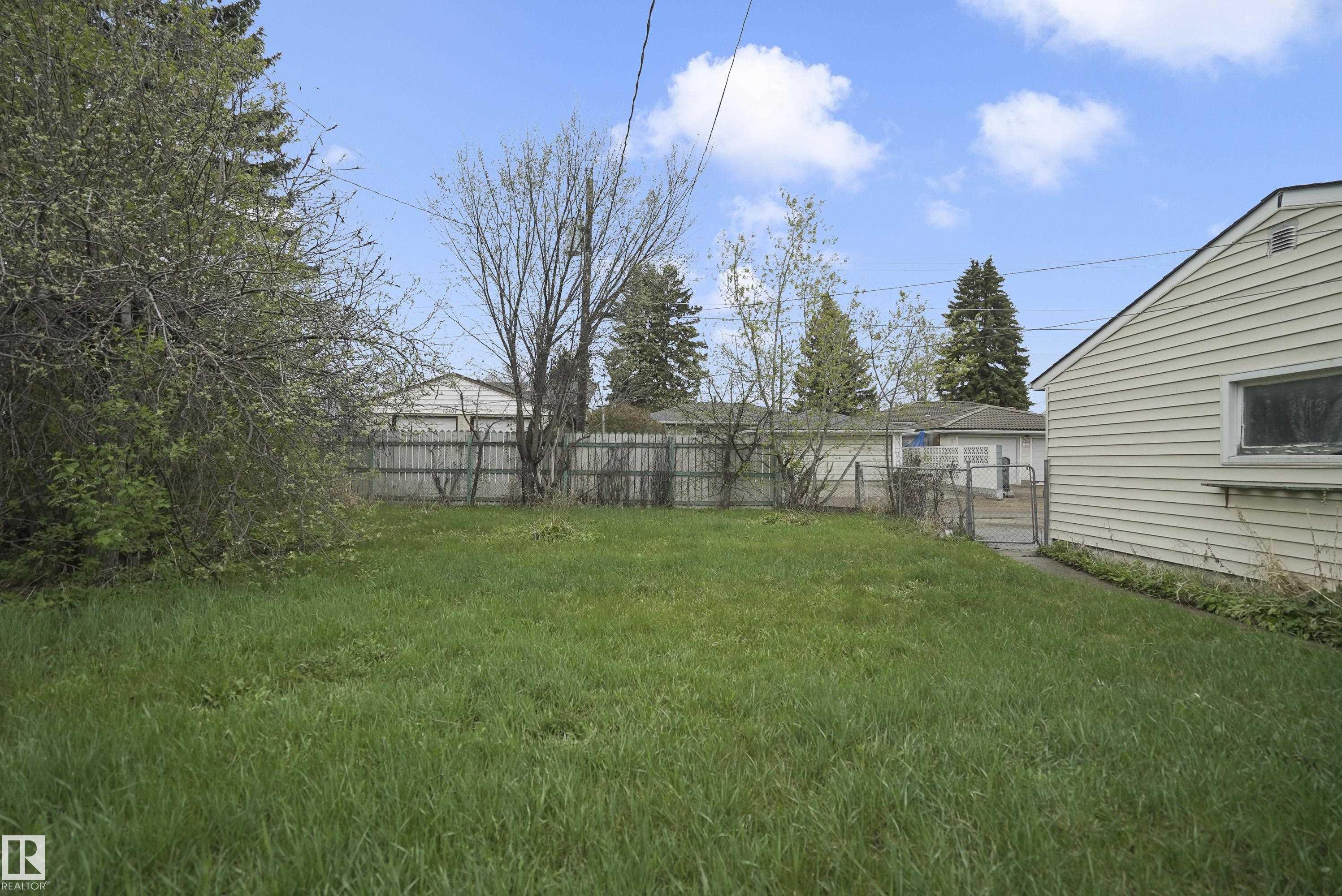 Photo 27 at 13324 131a Avenue NW, Athlone, Edmonton