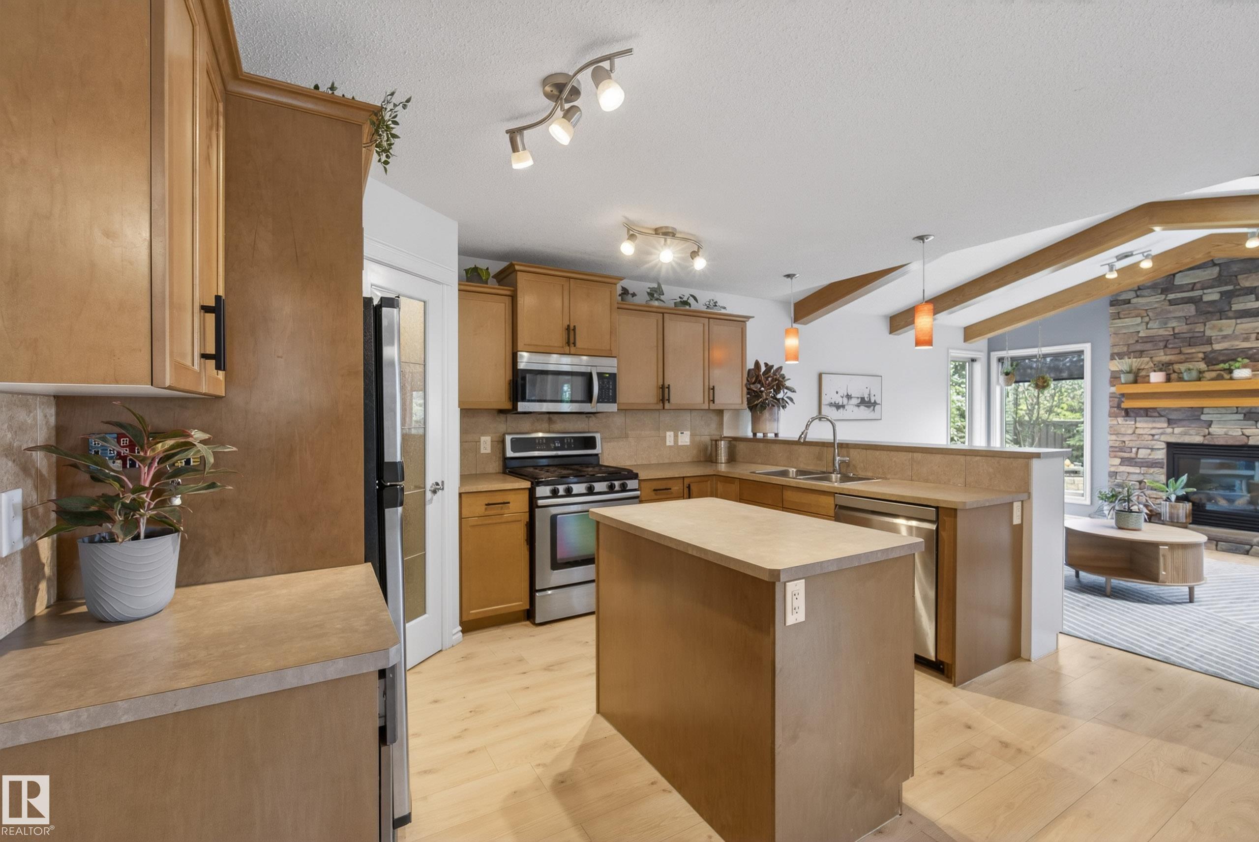 Photo 10 at 2696 Anderson Crescent SW, Ambleside, Edmonton