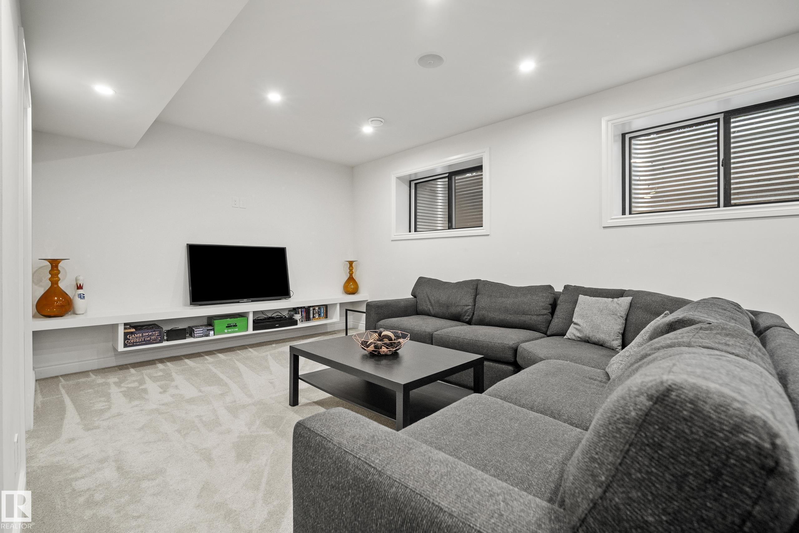Photo 43 at 6115 111 Avenue NW, Highlands, Edmonton