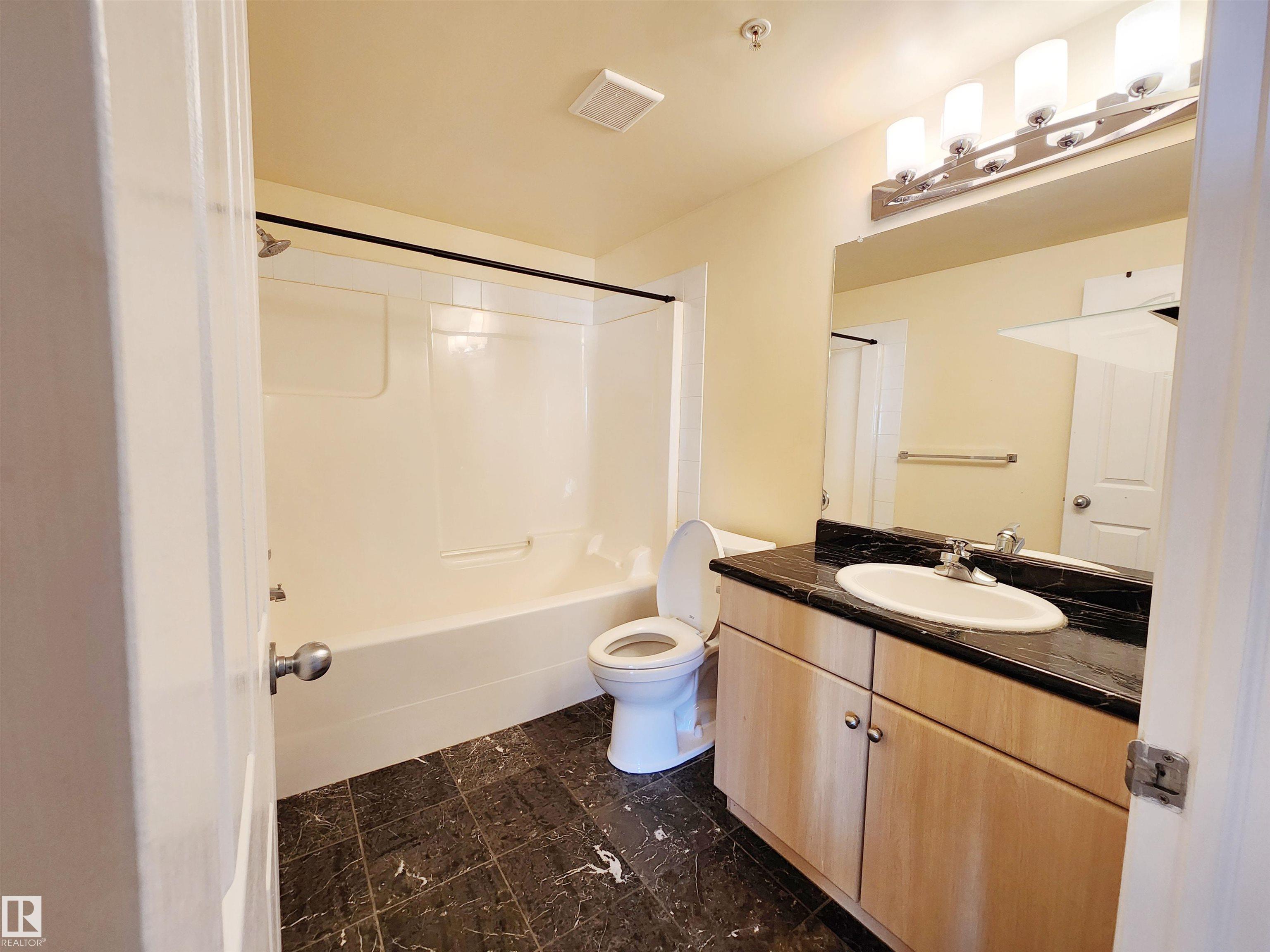 Photo 24 at 603 - 9707 105 Street NW, Downtown, Edmonton