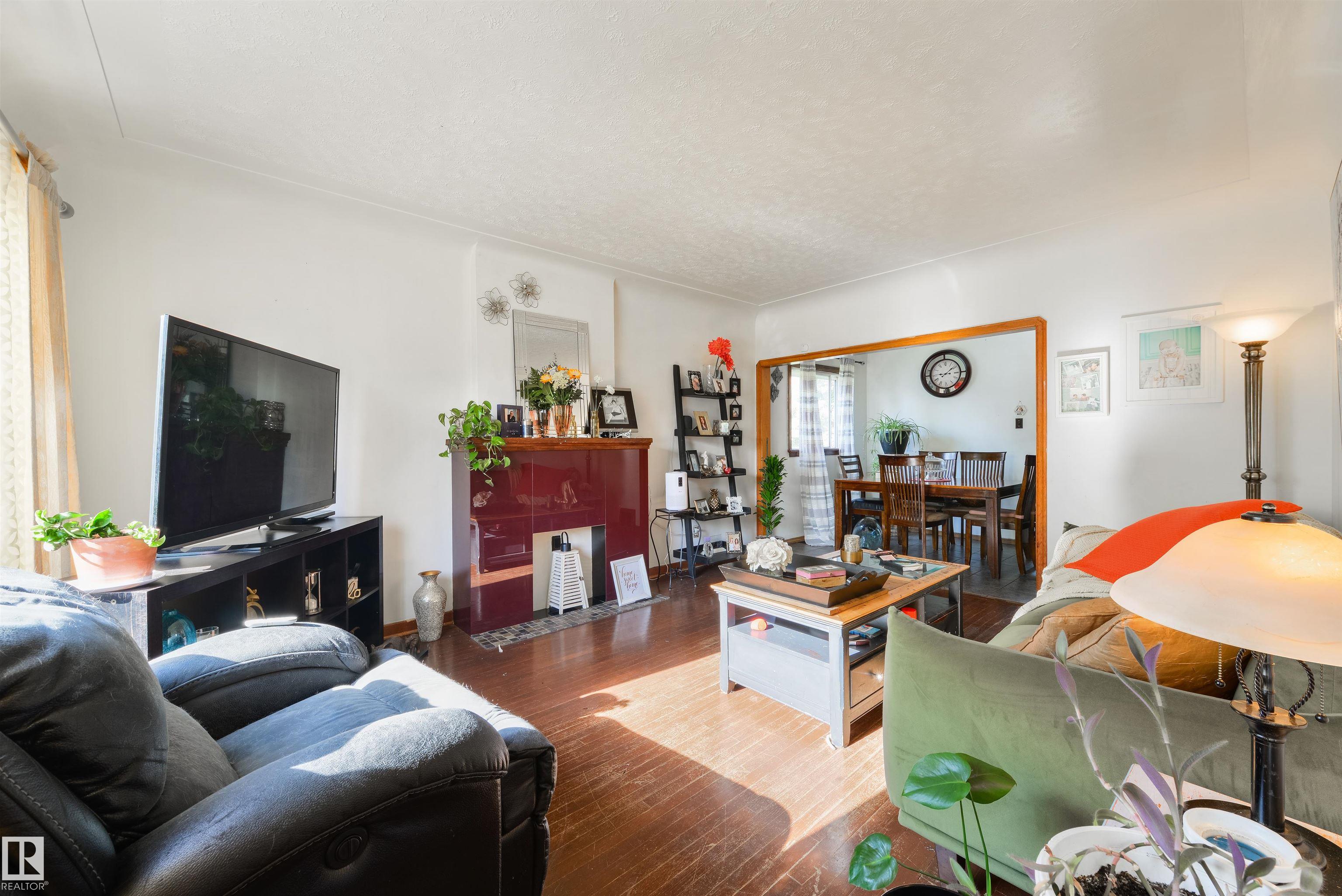 Photo 11 at 11240 102 Street NW, Spruce Avenue, Edmonton