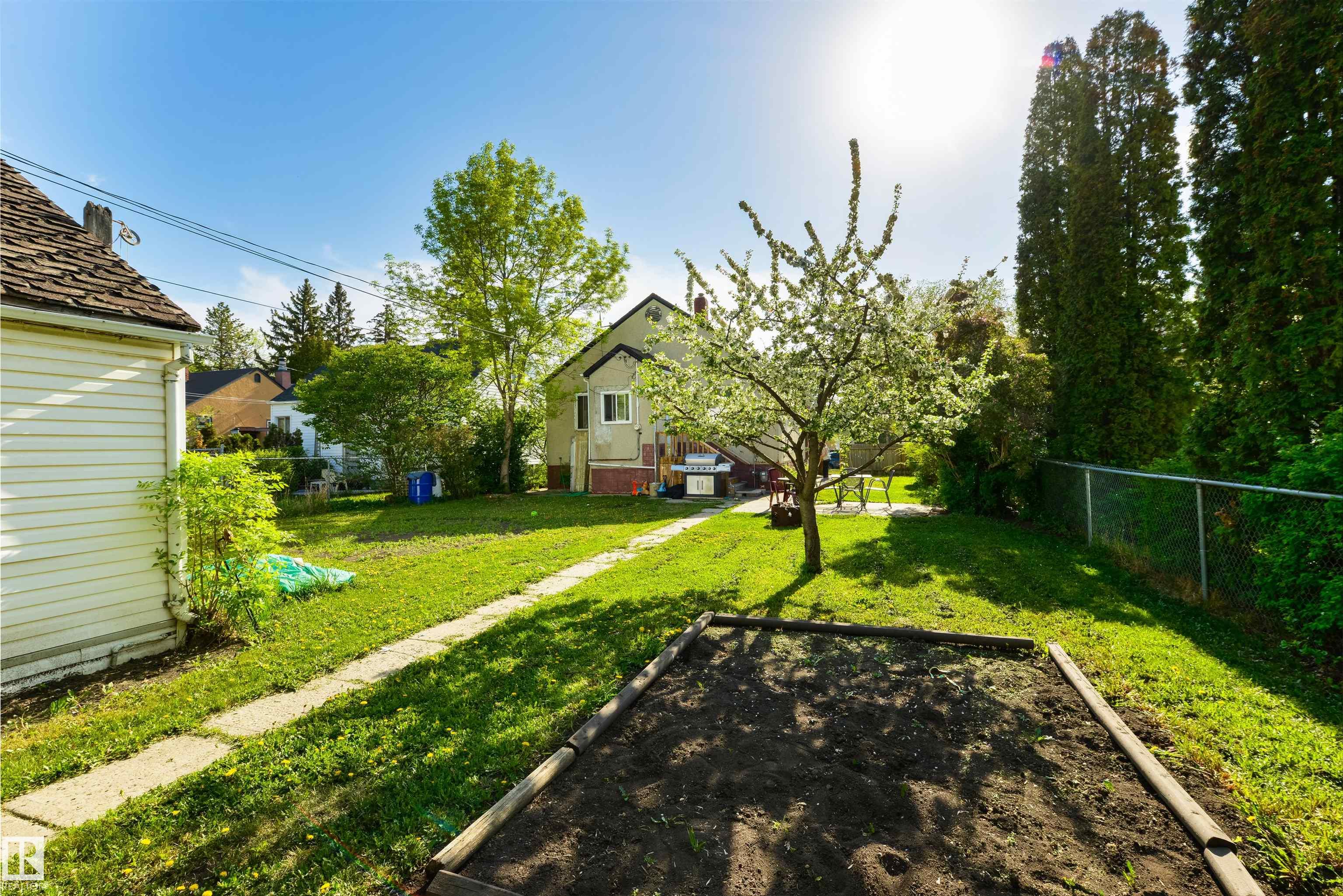 Photo 9 at 11240 102 Street NW, Spruce Avenue, Edmonton