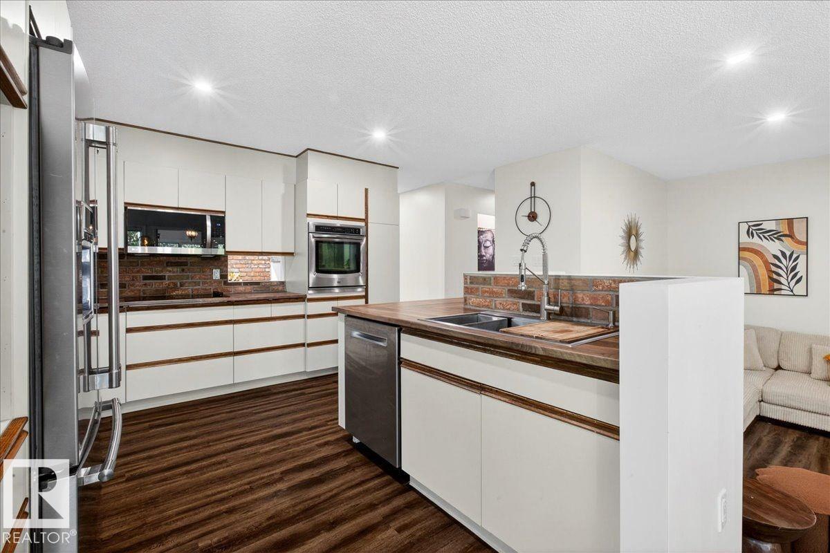 Photo 20 at 19016 92 Avenue NW, Belmead, Edmonton