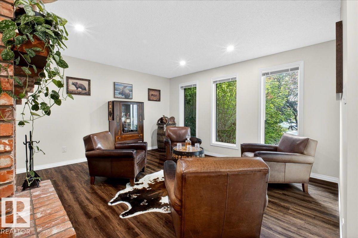 19016 92 Avenue NW, Belmead, Edmonton