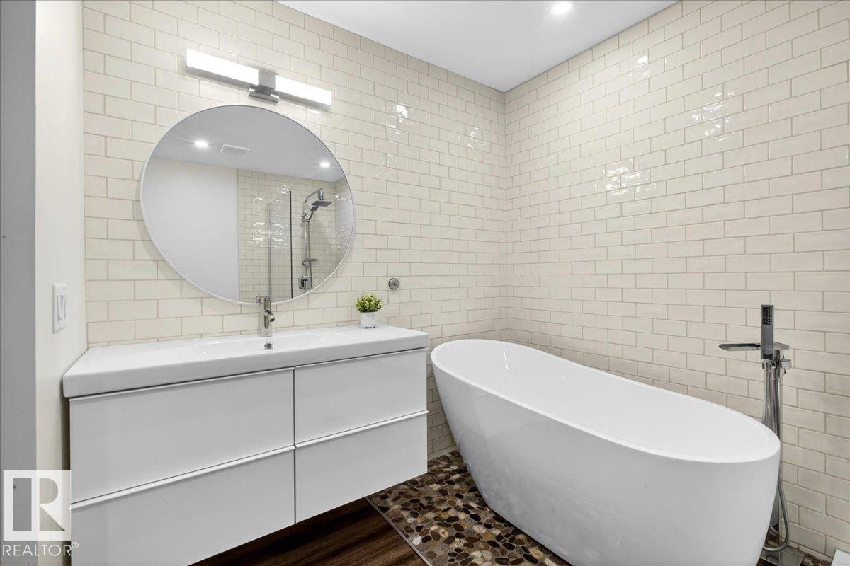 Photo 39 at 19016 92 Avenue NW, Belmead, Edmonton
