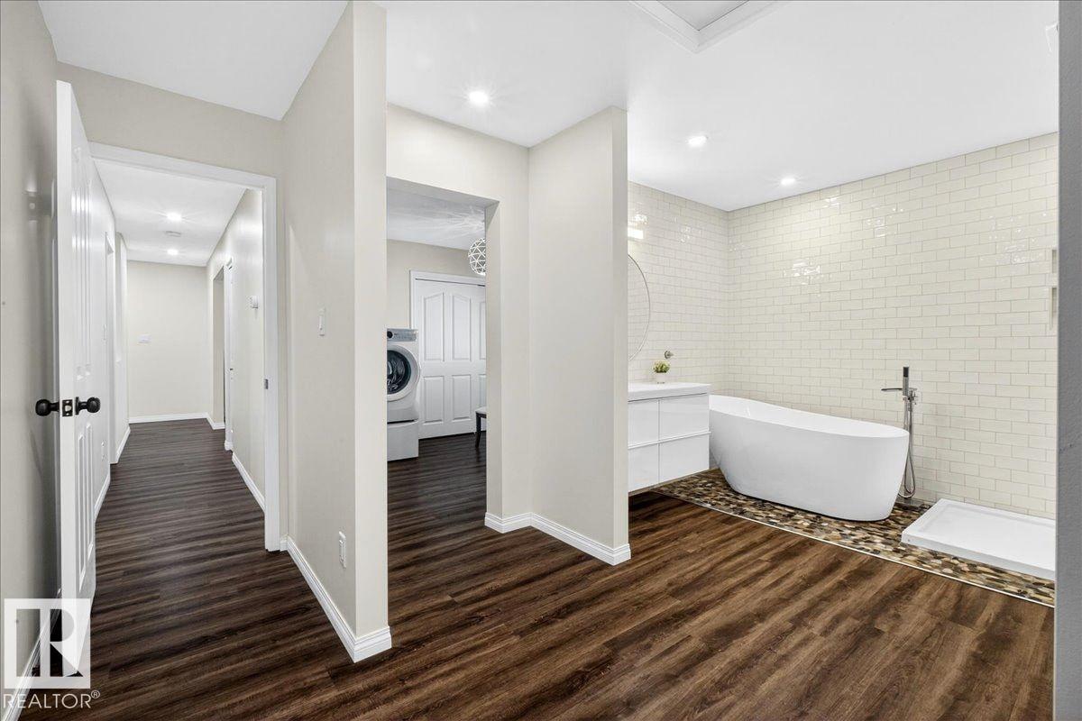Photo 40 at 19016 92 Avenue NW, Belmead, Edmonton