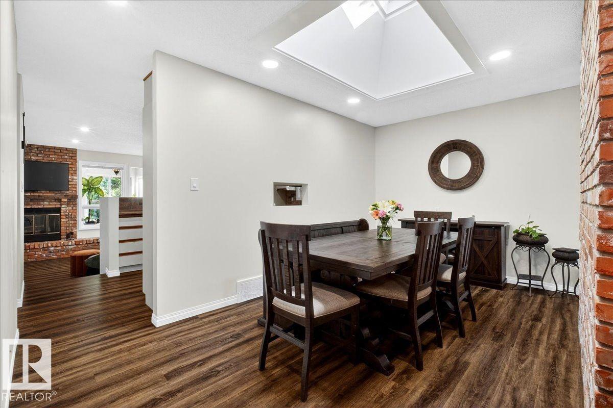 Photo 10 at 19016 92 Avenue NW, Belmead, Edmonton