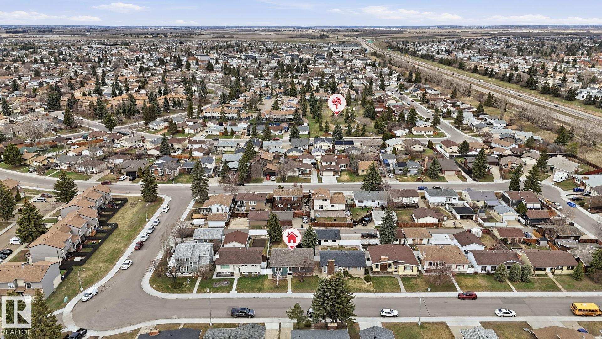 Photo 28 at 9834 167a Avenue NW, Baturyn, Edmonton