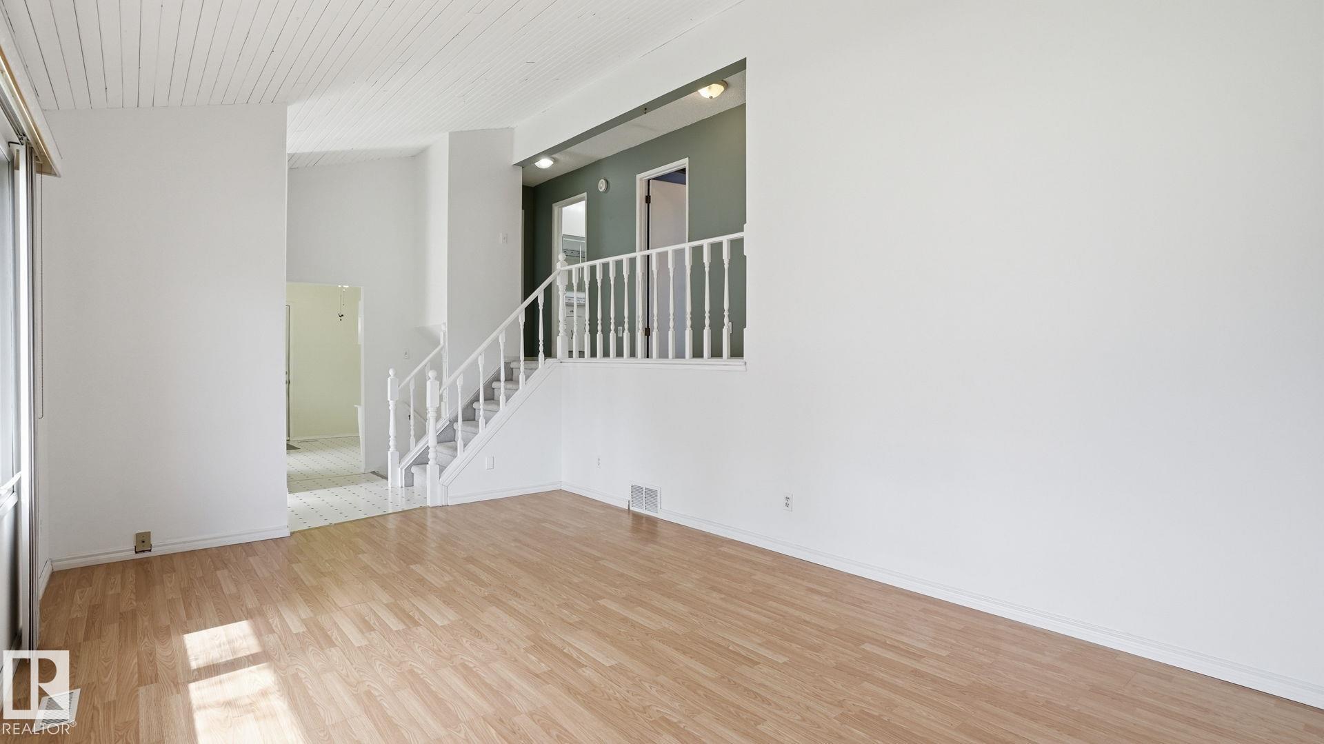 Photo 6 at 9834 167a Avenue NW, Baturyn, Edmonton