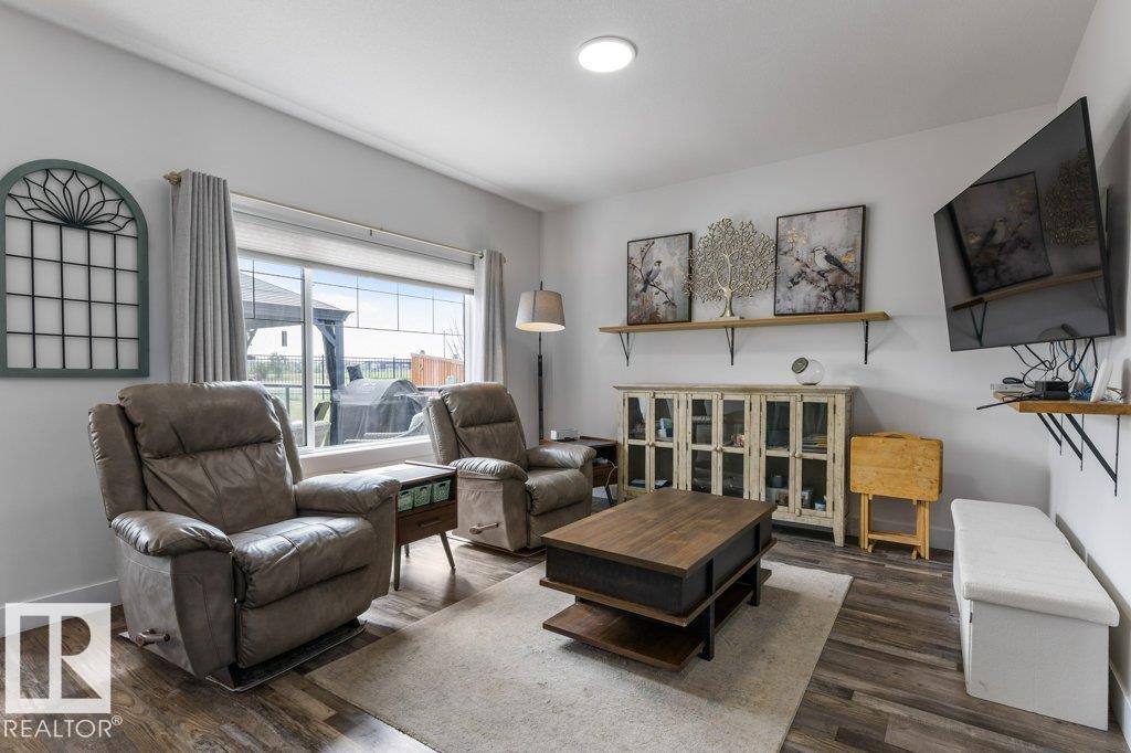 Photo 8 at 22219 85 Avenue NW, Rosenthal, Edmonton