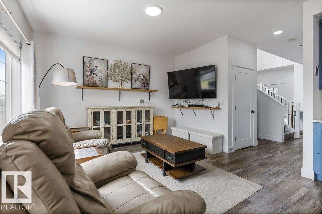 Photo 9 at 22219 85 Avenue NW, Rosenthal, Edmonton