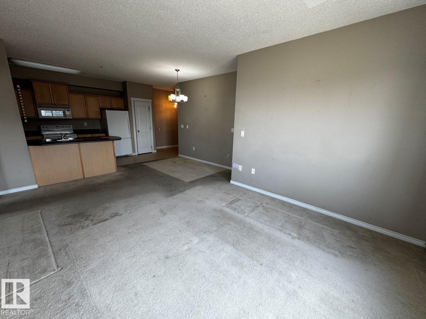 300 - 16715 100 Avenue NW, Glenwood, Edmonton