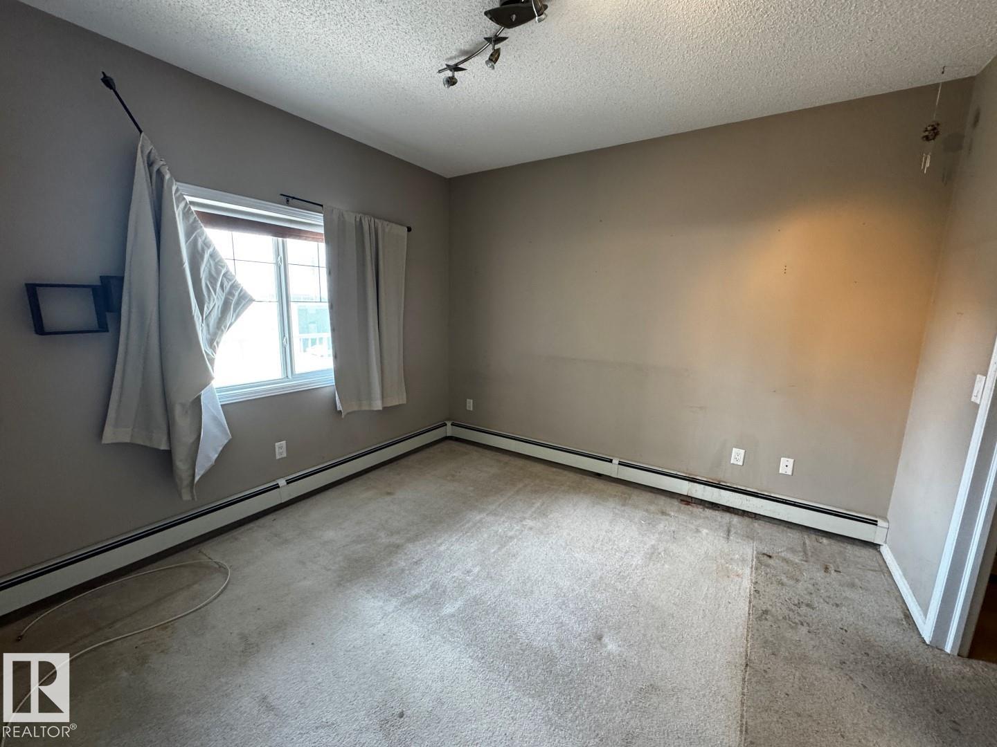 300 - 16715 100 Avenue NW, Glenwood, Edmonton