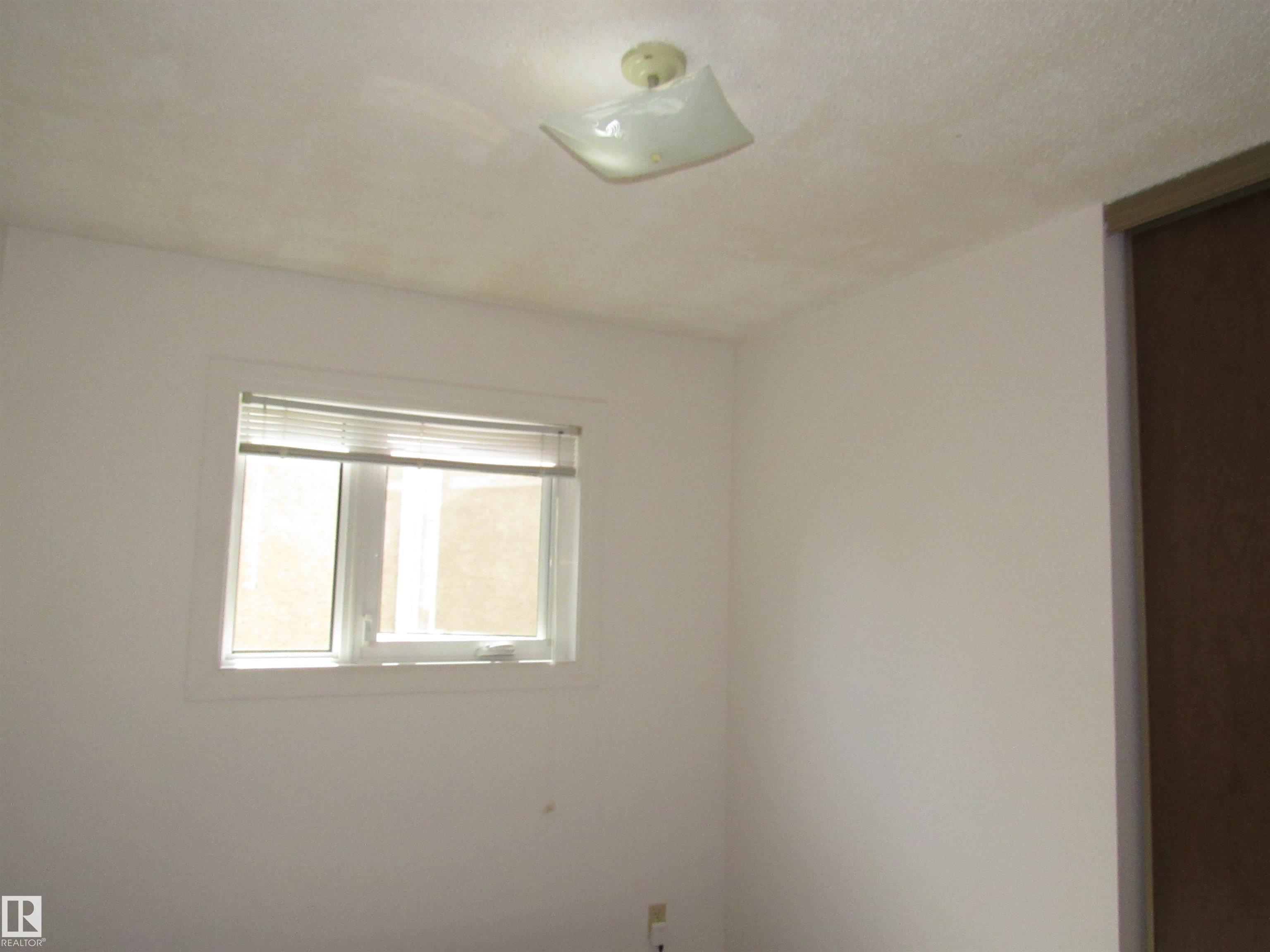 Photo 12 at 2025 108 Street NW, Keheewin, Edmonton