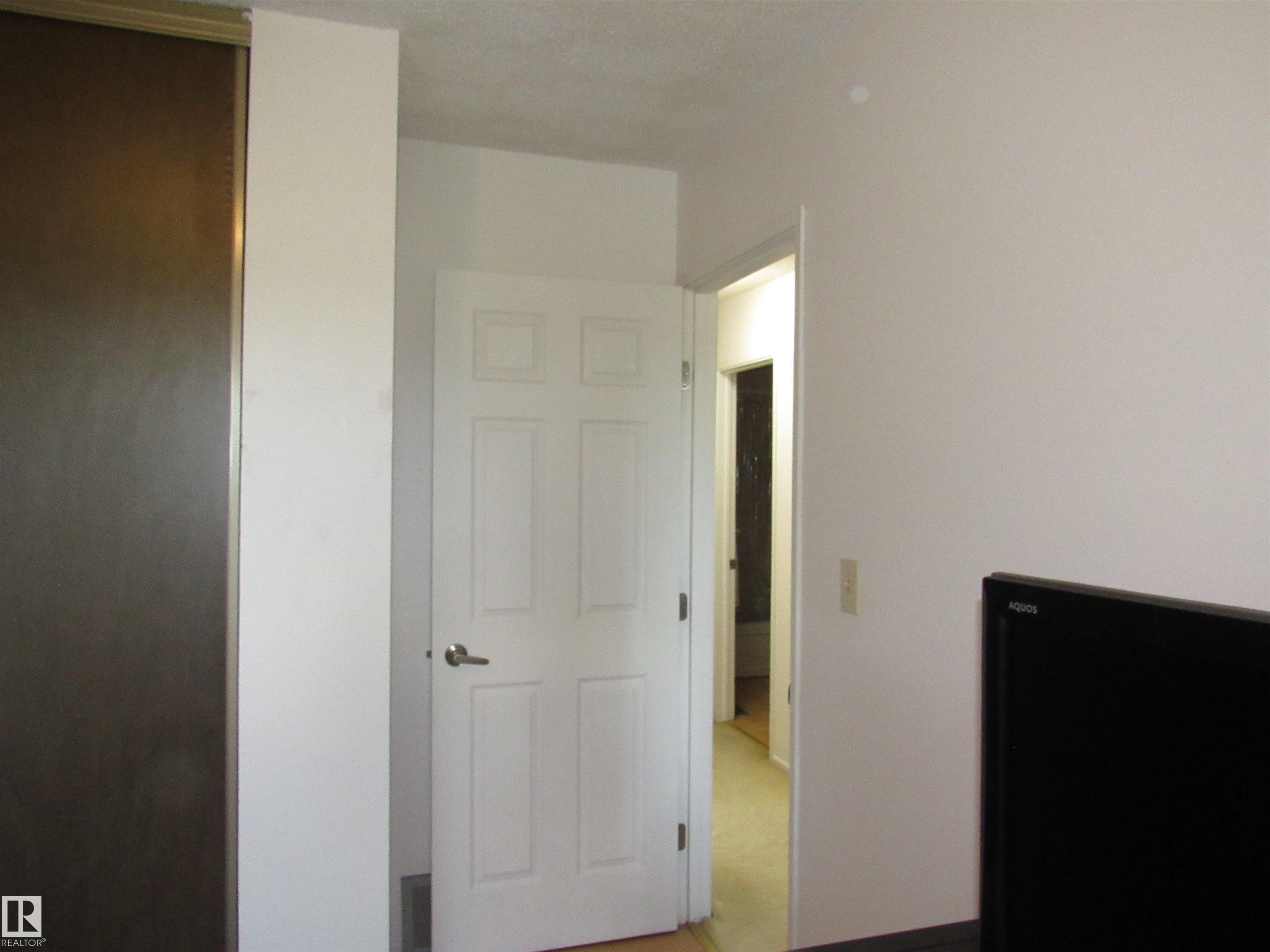 Photo 15 at 2025 108 Street NW, Keheewin, Edmonton