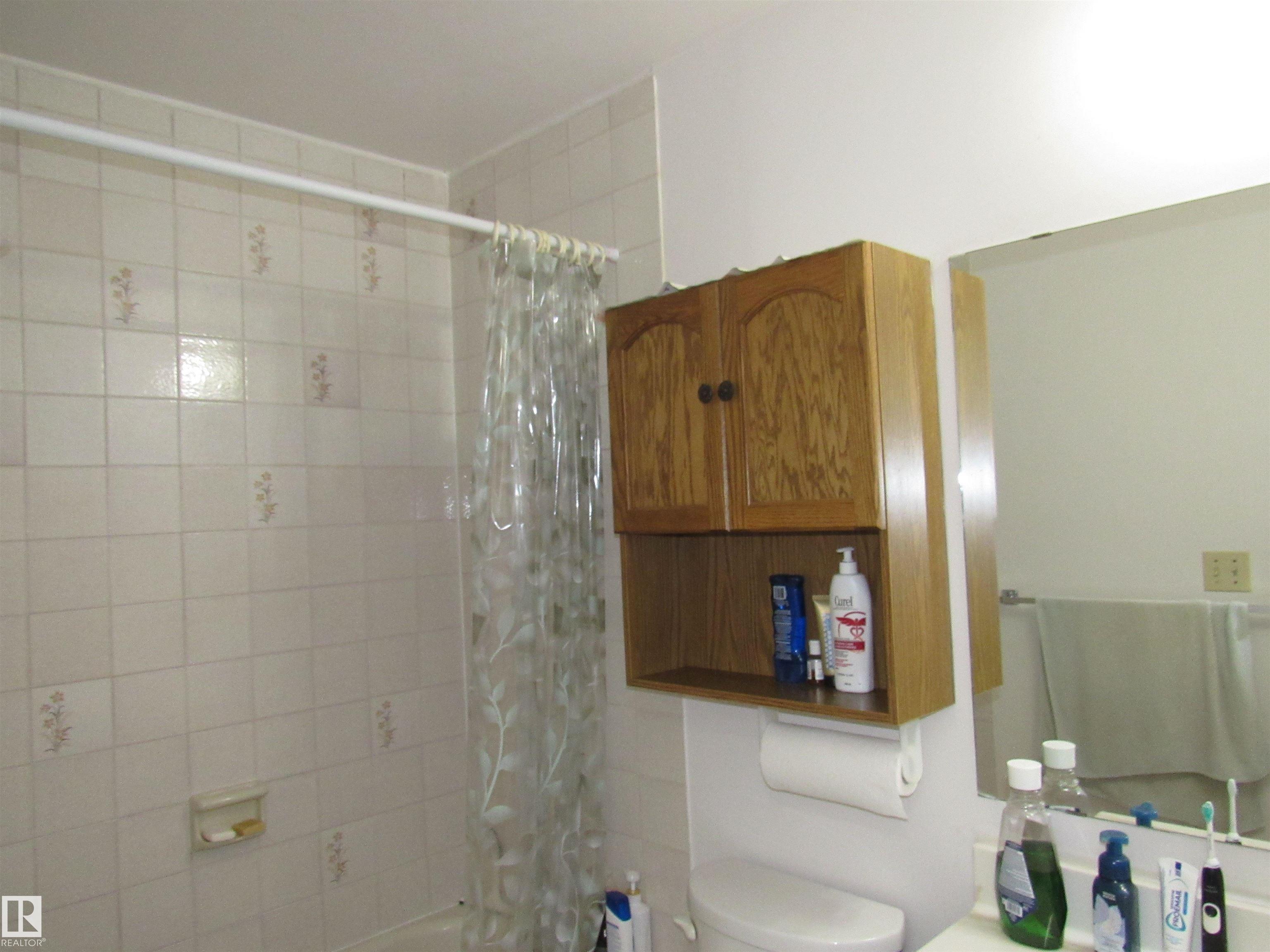 Photo 19 at 2025 108 Street NW, Keheewin, Edmonton