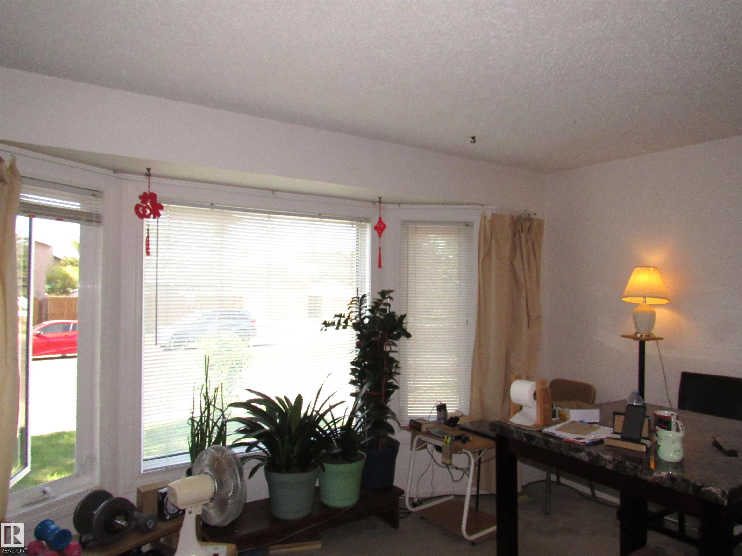 2025 108 Street NW, Keheewin, Edmonton