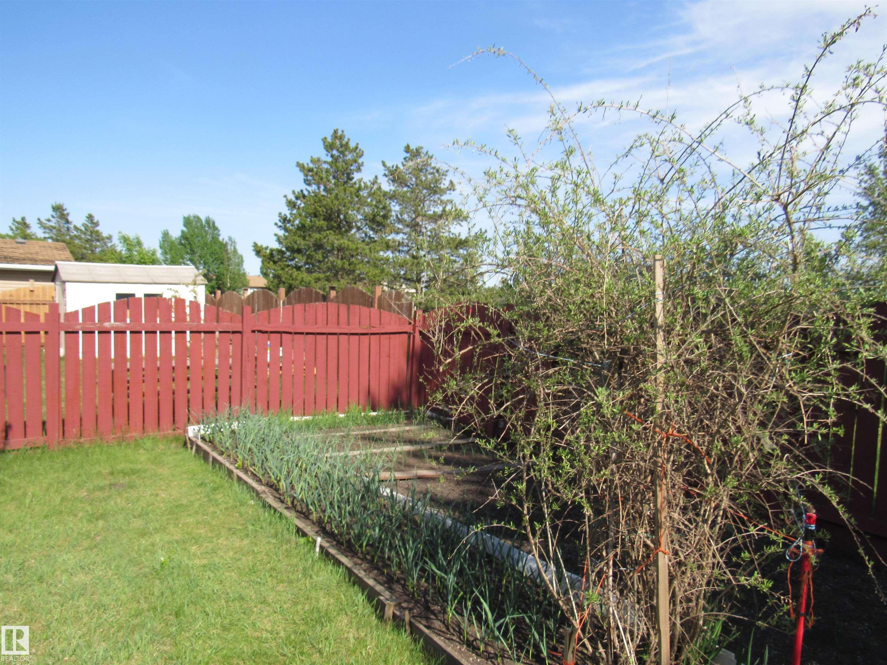 Photo 34 at 2025 108 Street NW, Keheewin, Edmonton
