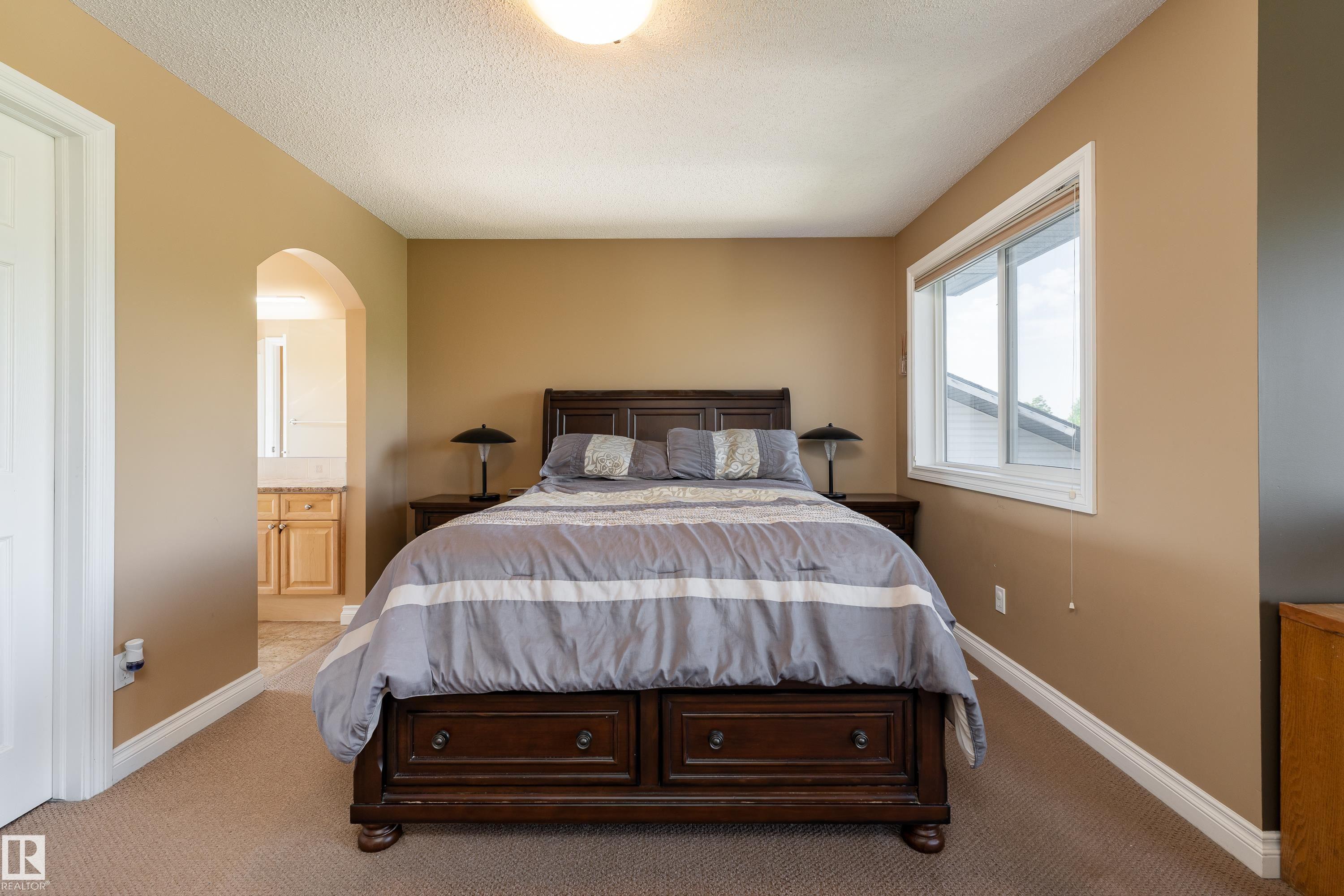 Photo 26 at 5108 63 Street, Eaglemont Heights, Beaumont