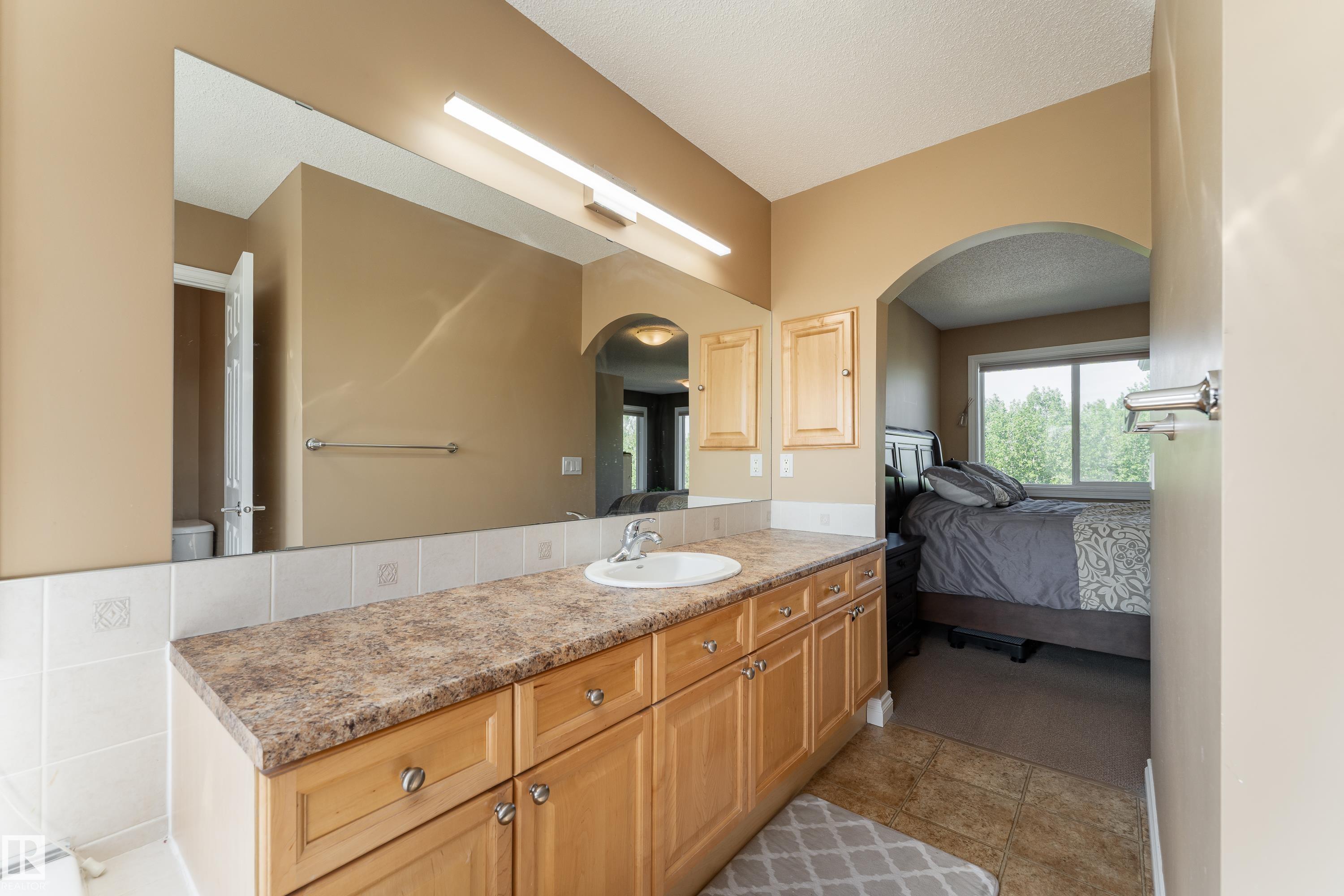 Photo 32 at 5108 63 Street, Eaglemont Heights, Beaumont
