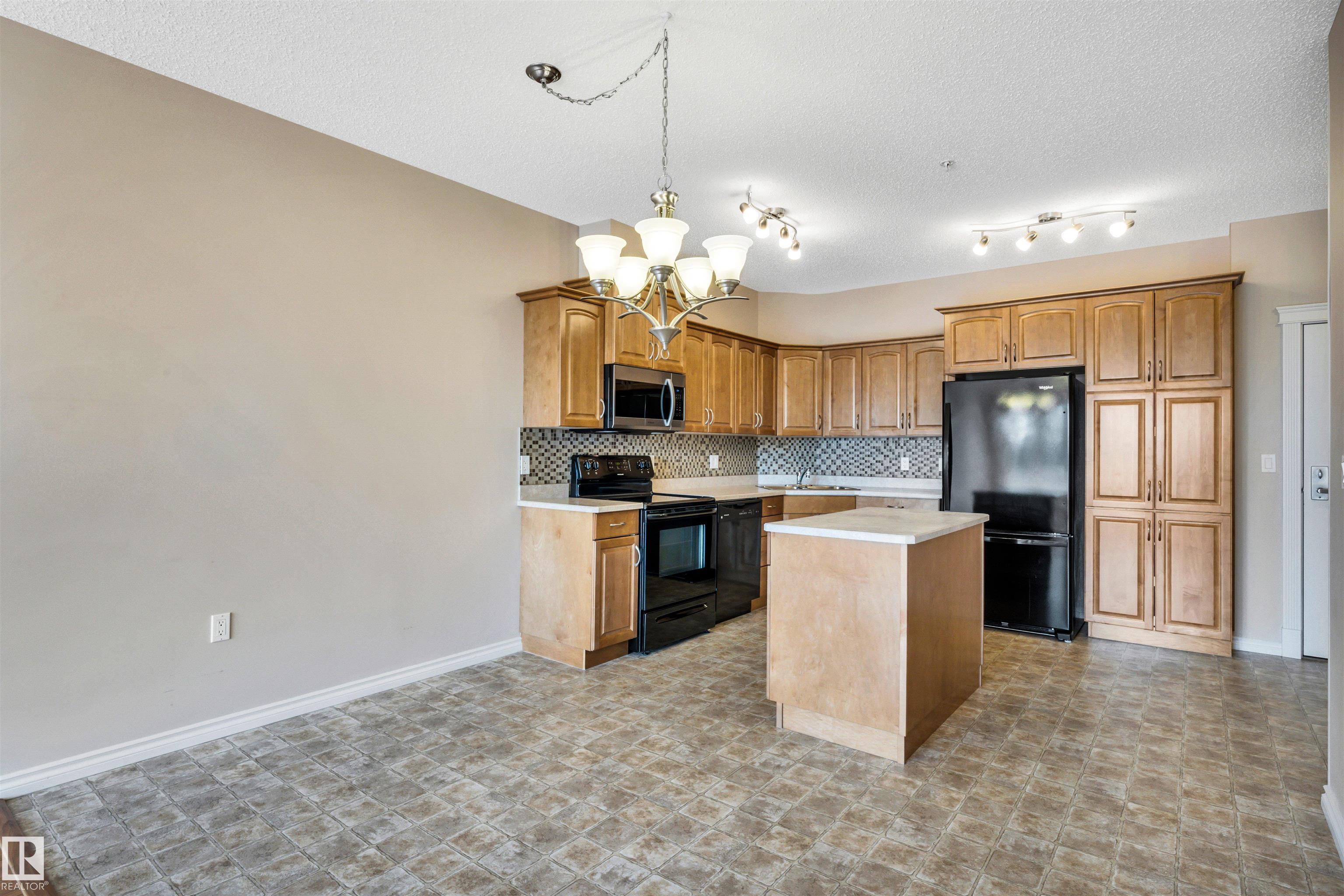 Photo 11 at 326 - 9820 165 Street NW, Glenwood, Edmonton
