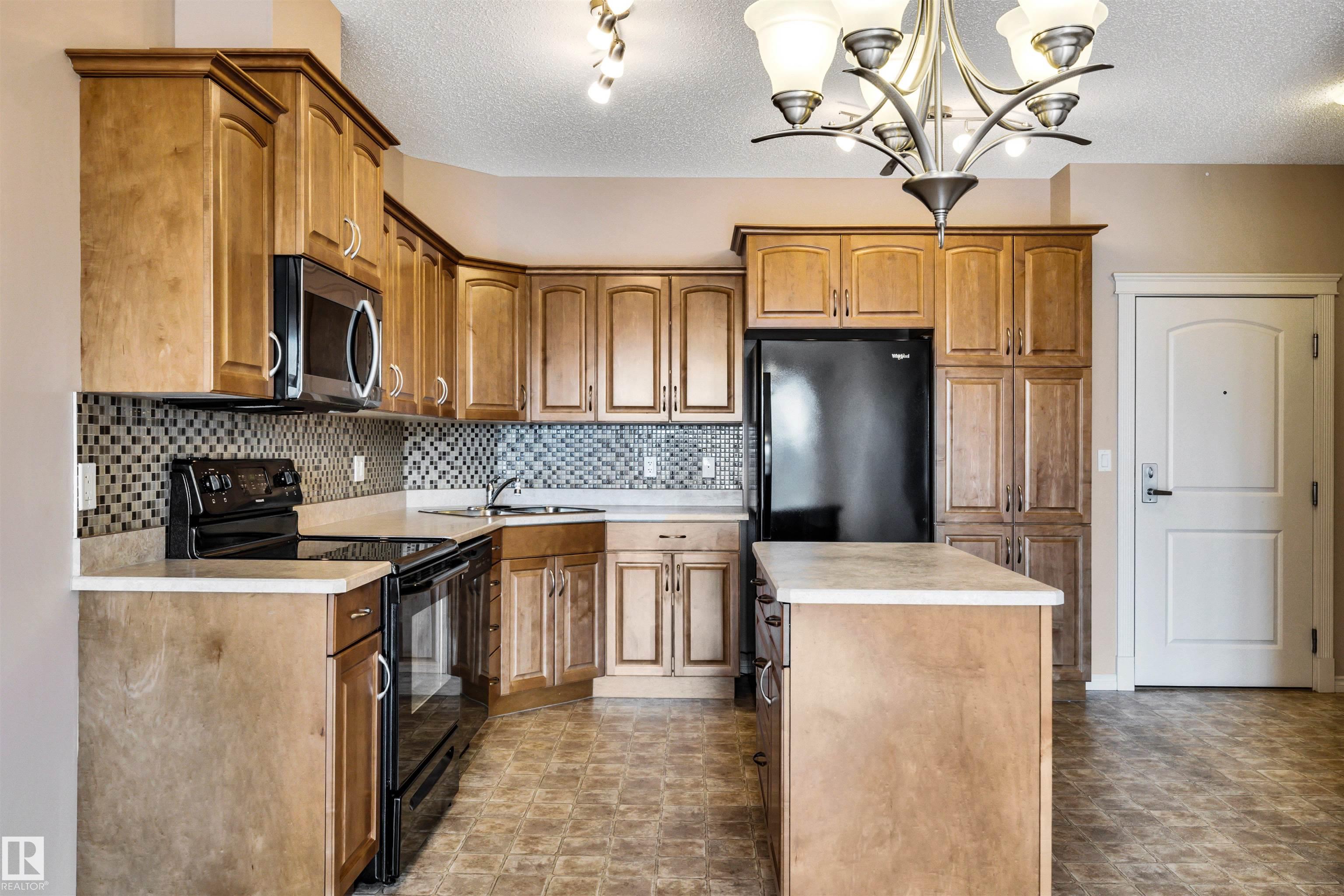 Photo 6 at 326 - 9820 165 Street NW, Glenwood, Edmonton