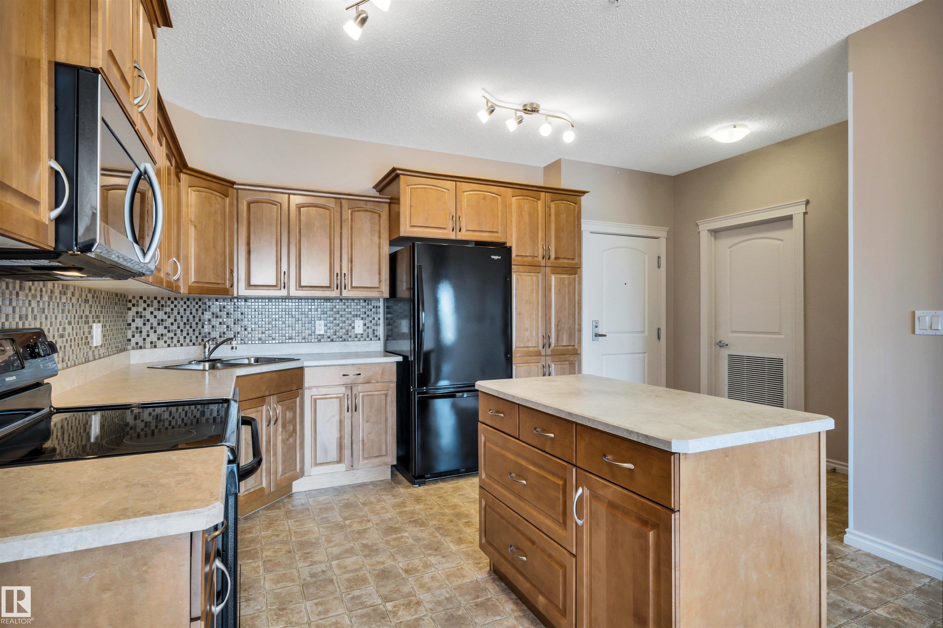 Photo 7 at 326 - 9820 165 Street NW, Glenwood, Edmonton