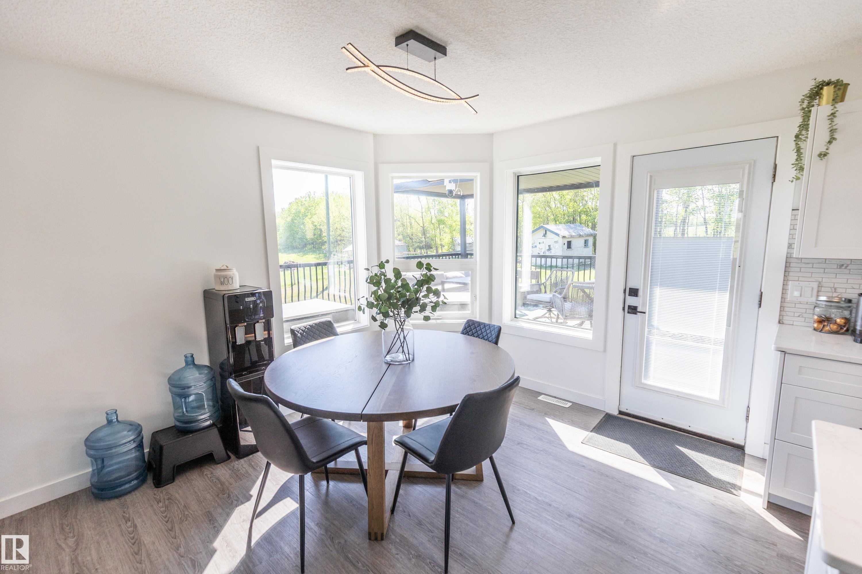 Photo 15 at 90 22111 Twp Road, Steinke Estates, Rural Leduc County