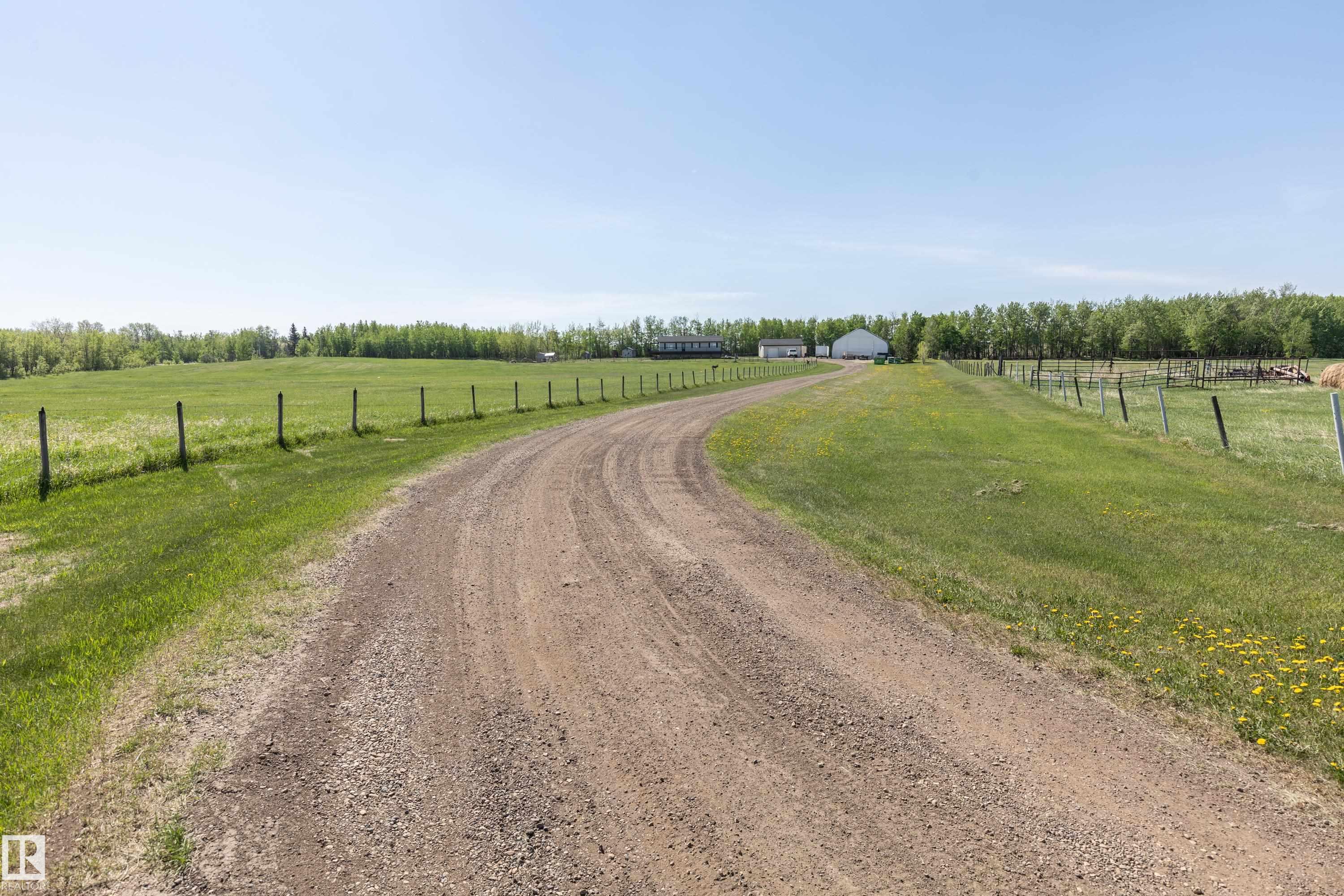 90 22111 Twp Road, Steinke Estates, Rural Leduc County