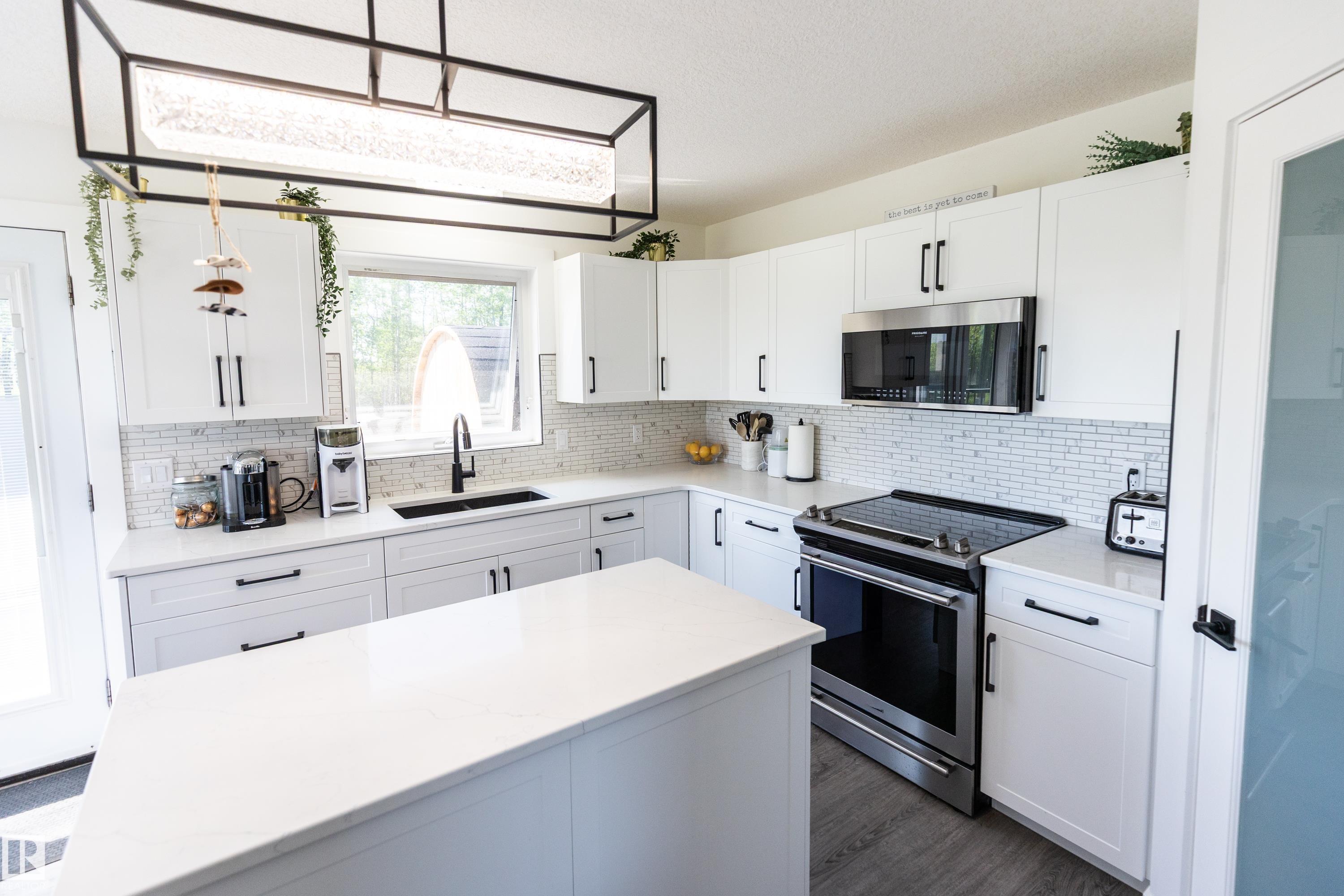 Photo 21 at 90 22111 Twp Road, Steinke Estates, Rural Leduc County