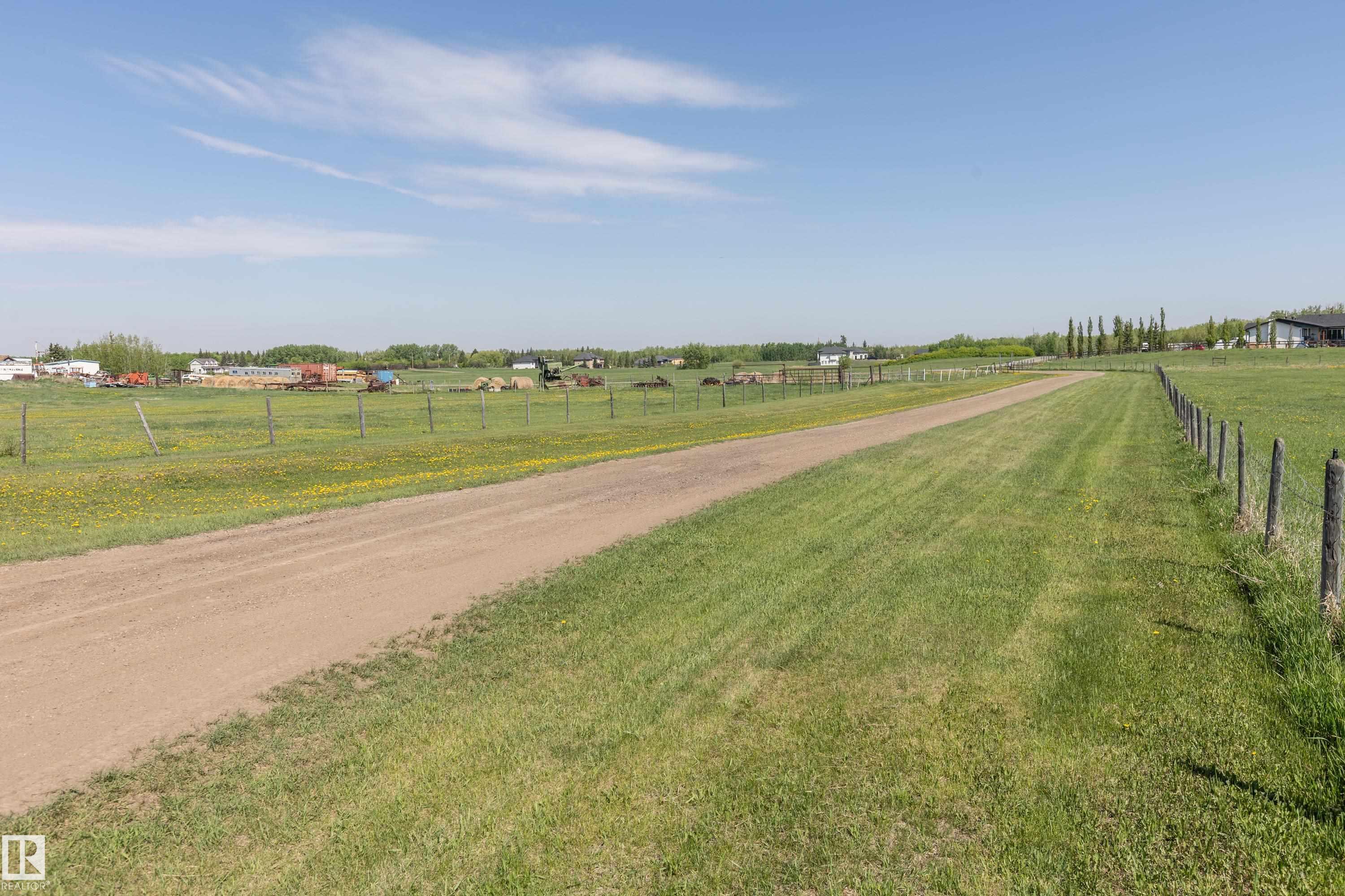 90 22111 Twp Road, Steinke Estates, Rural Leduc County