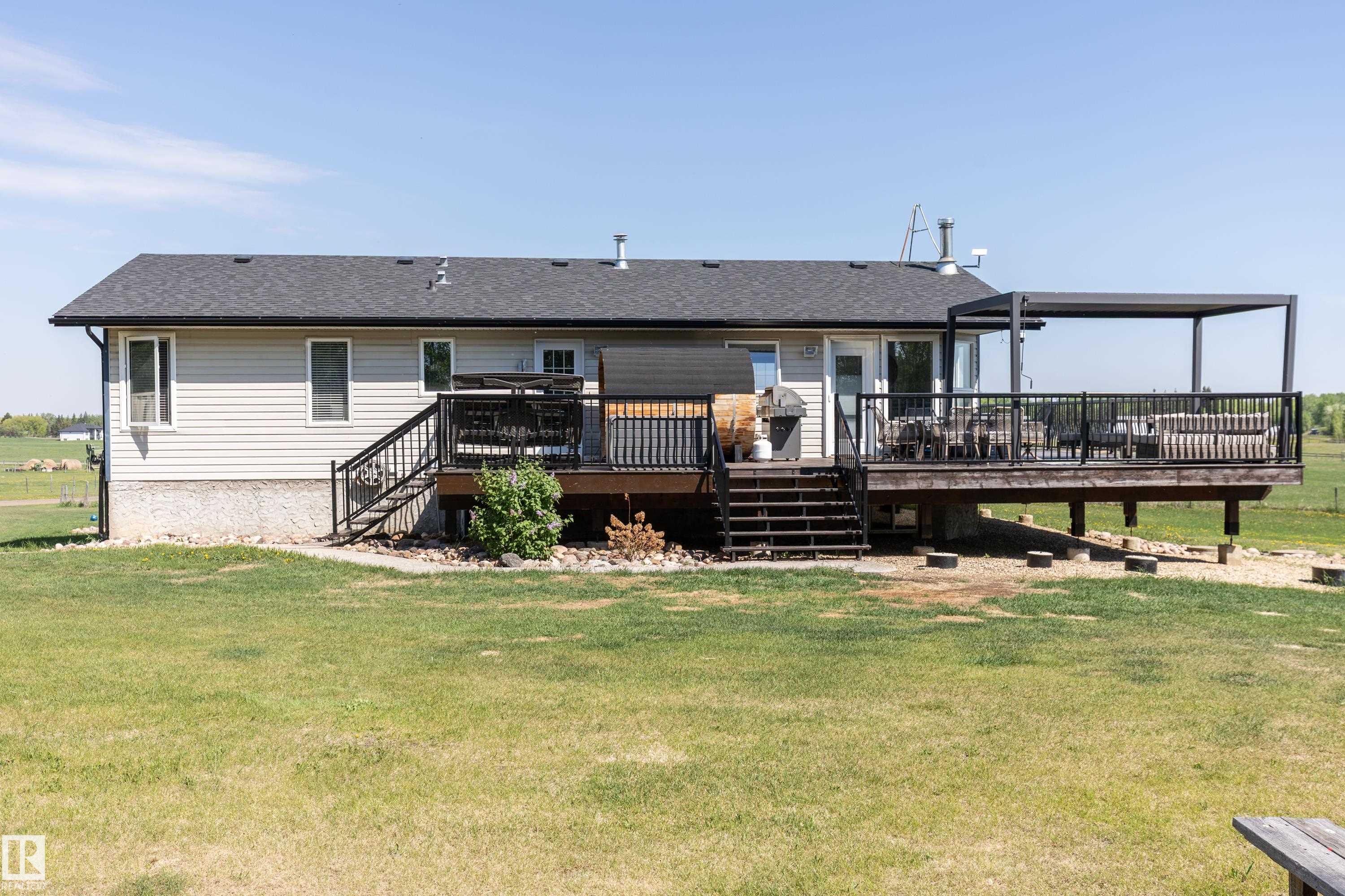 Photo 46 at 90 22111 Twp Road, Steinke Estates, Rural Leduc County