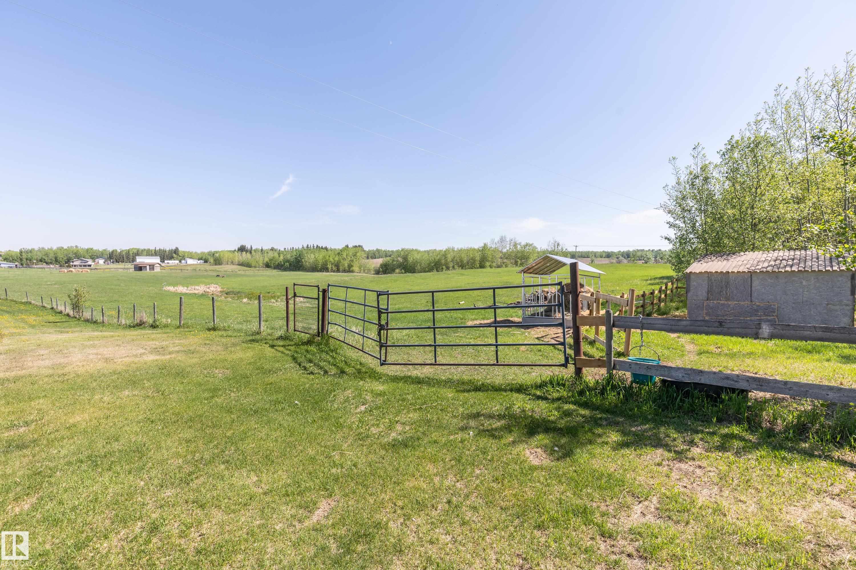 Photo 55 at 90 22111 Twp Road, Steinke Estates, Rural Leduc County