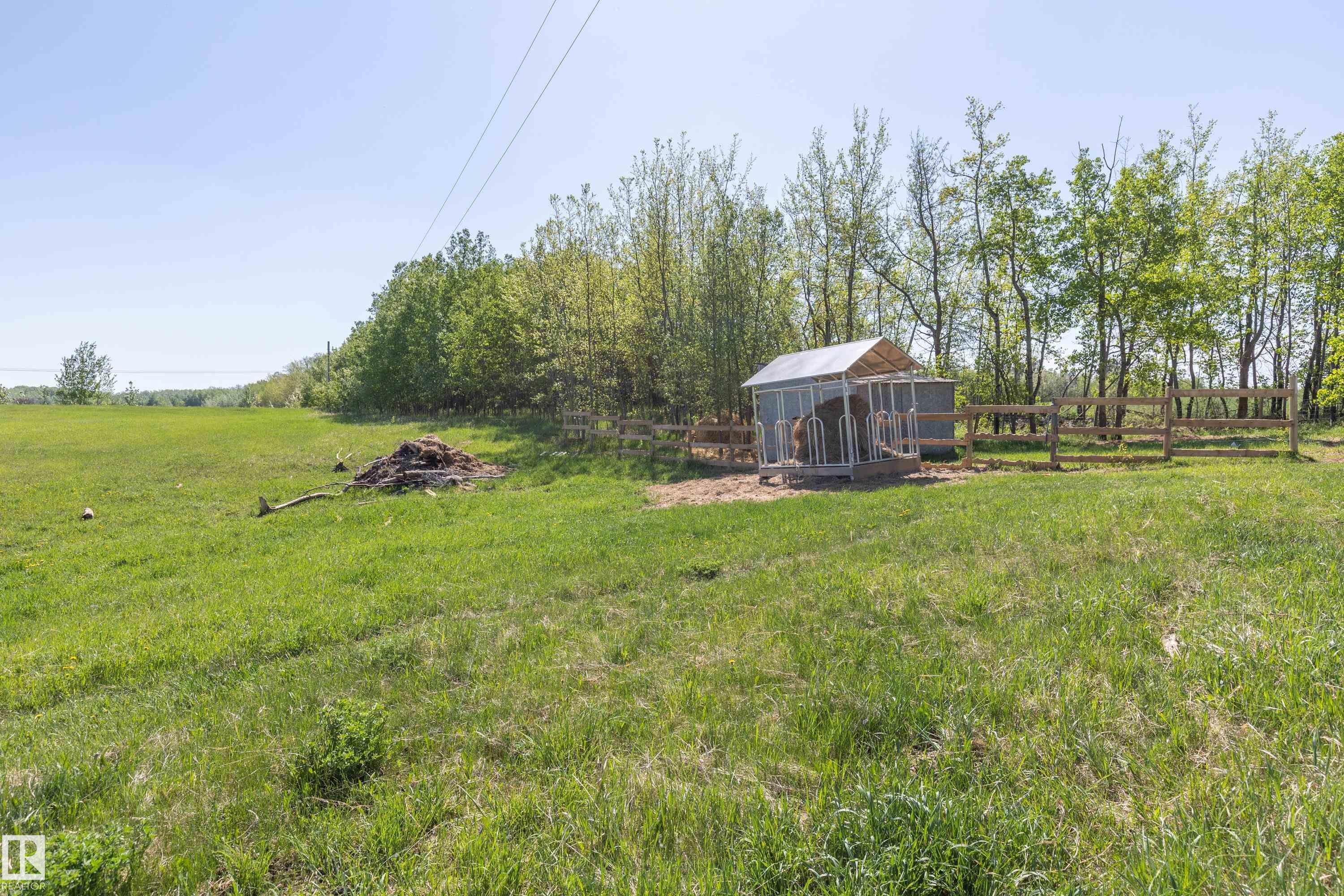 Photo 57 at 90 22111 Twp Road, Steinke Estates, Rural Leduc County