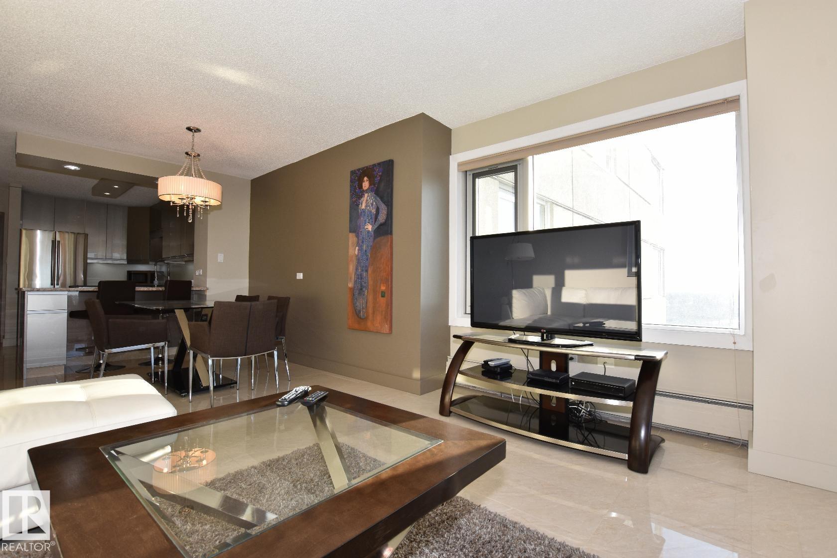 Photo 11 at 1805 - 10011 123 Street NW, Wîhkwêntôwin, Edmonton