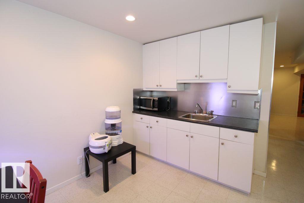 Photo 28 at 10320 79 Street NW, Forest Heights, Edmonton