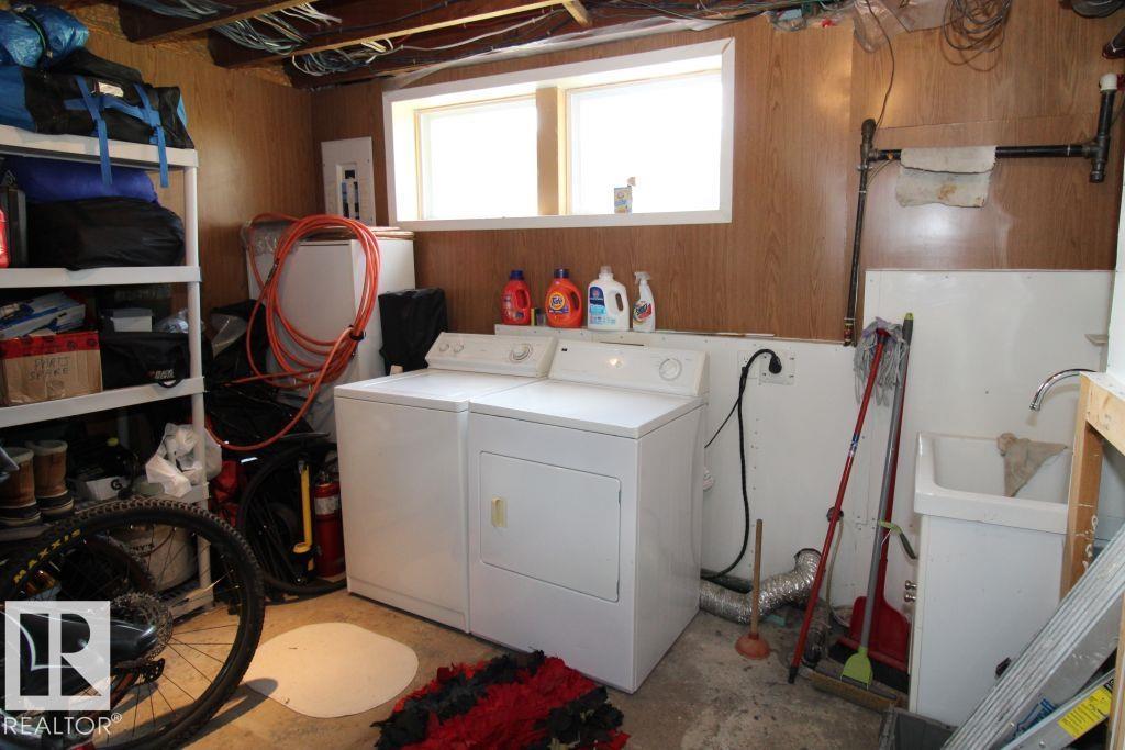Photo 29 at 10320 79 Street NW, Forest Heights, Edmonton