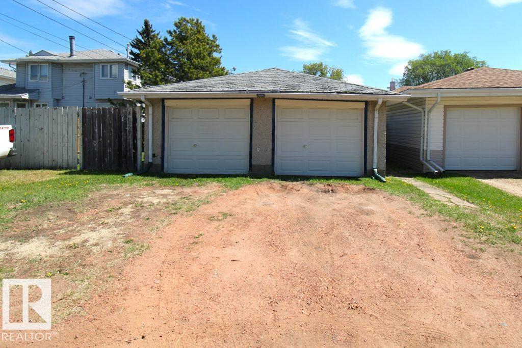 Photo 8 at 10320 79 Street NW, Forest Heights, Edmonton