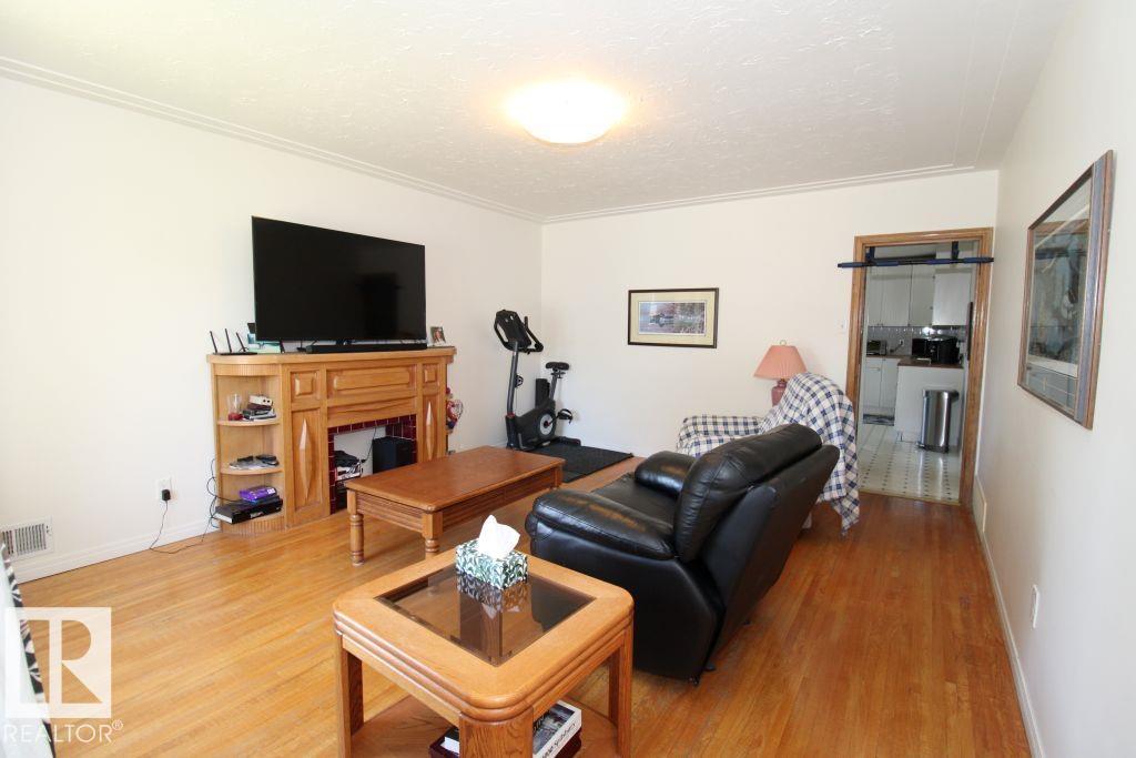 Photo 9 at 10320 79 Street NW, Forest Heights, Edmonton