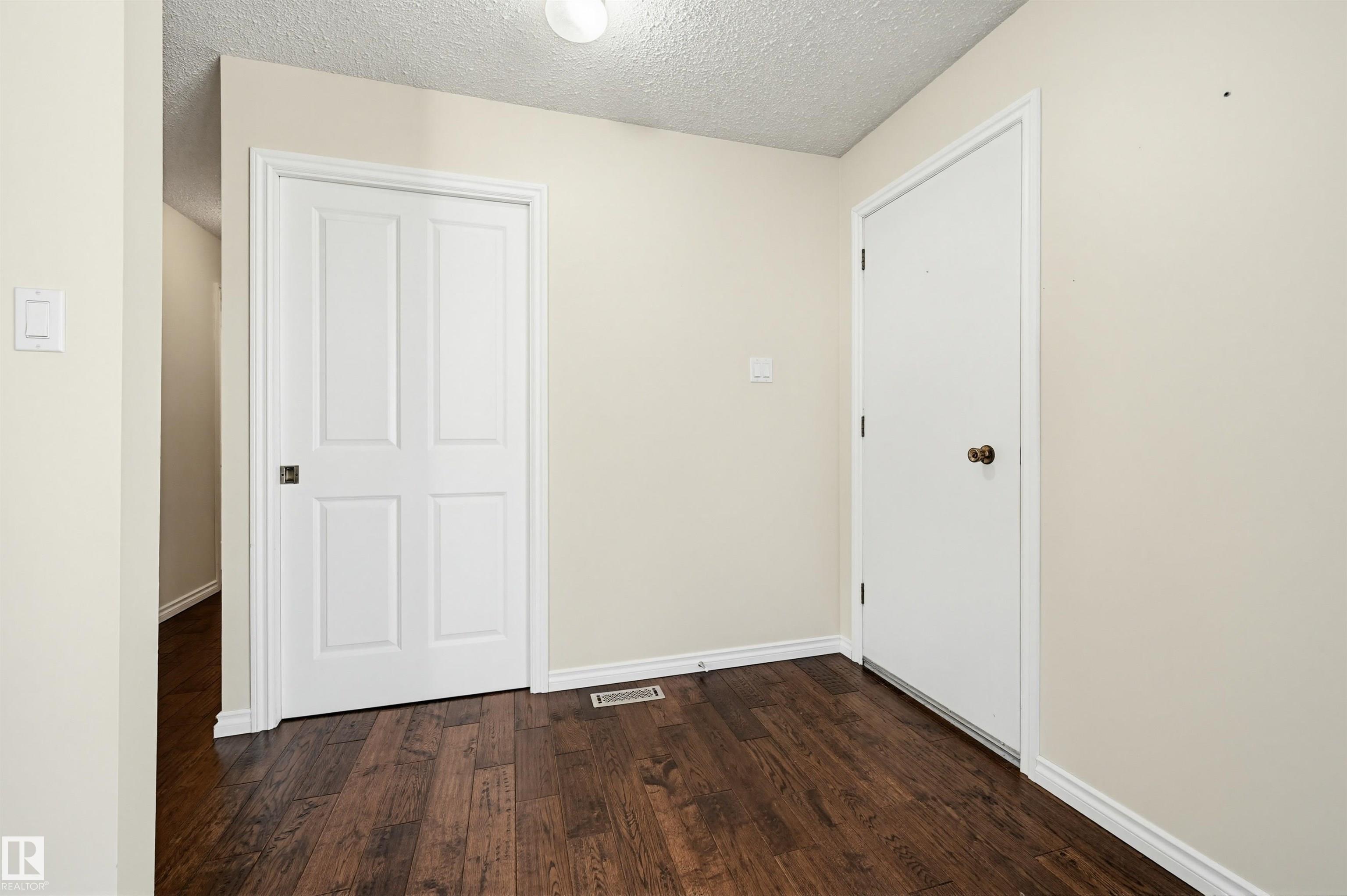 Photo 6 at 8737 99 Avenue, Pineview Fort Sask., Fort Saskatchewan