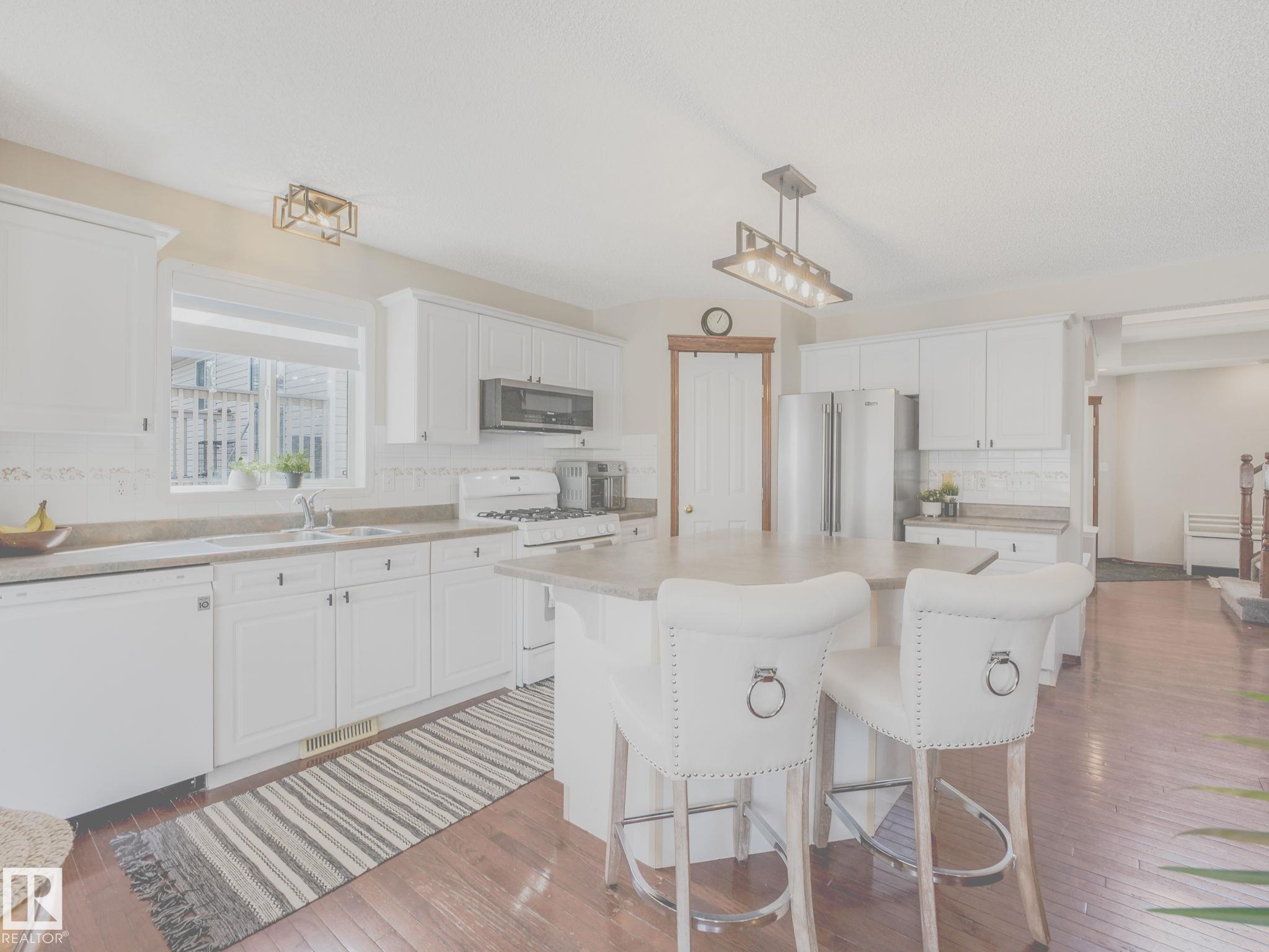 Photo 15 at 18508 50 Avenue NW, Jamieson Place, Edmonton