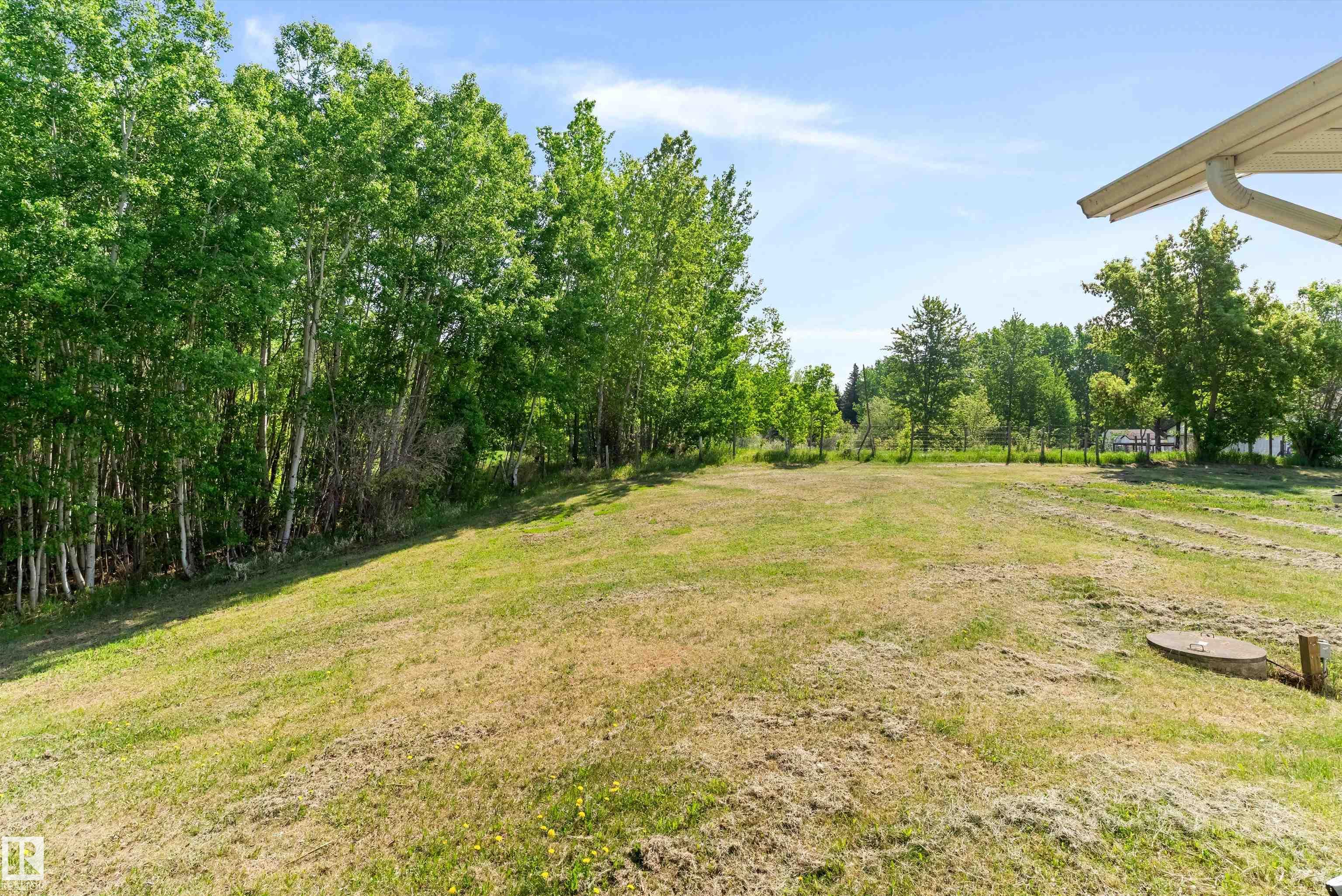 Photo 38 at 10 - 52510 Rge Road 20, Cottage Lake Heights II, Rural Parkland County
