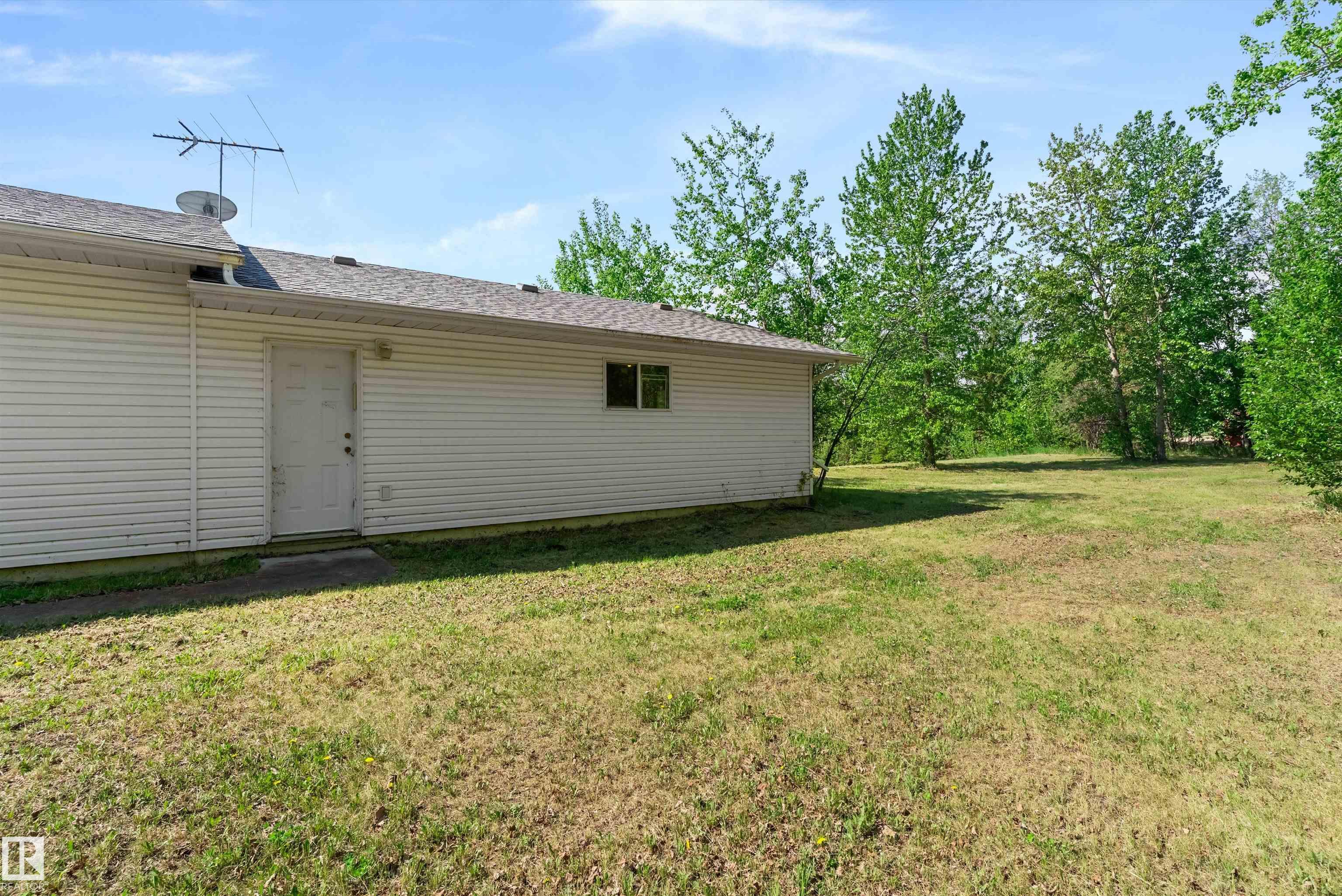 Photo 51 at 10 - 52510 Rge Road 20, Cottage Lake Heights II, Rural Parkland County