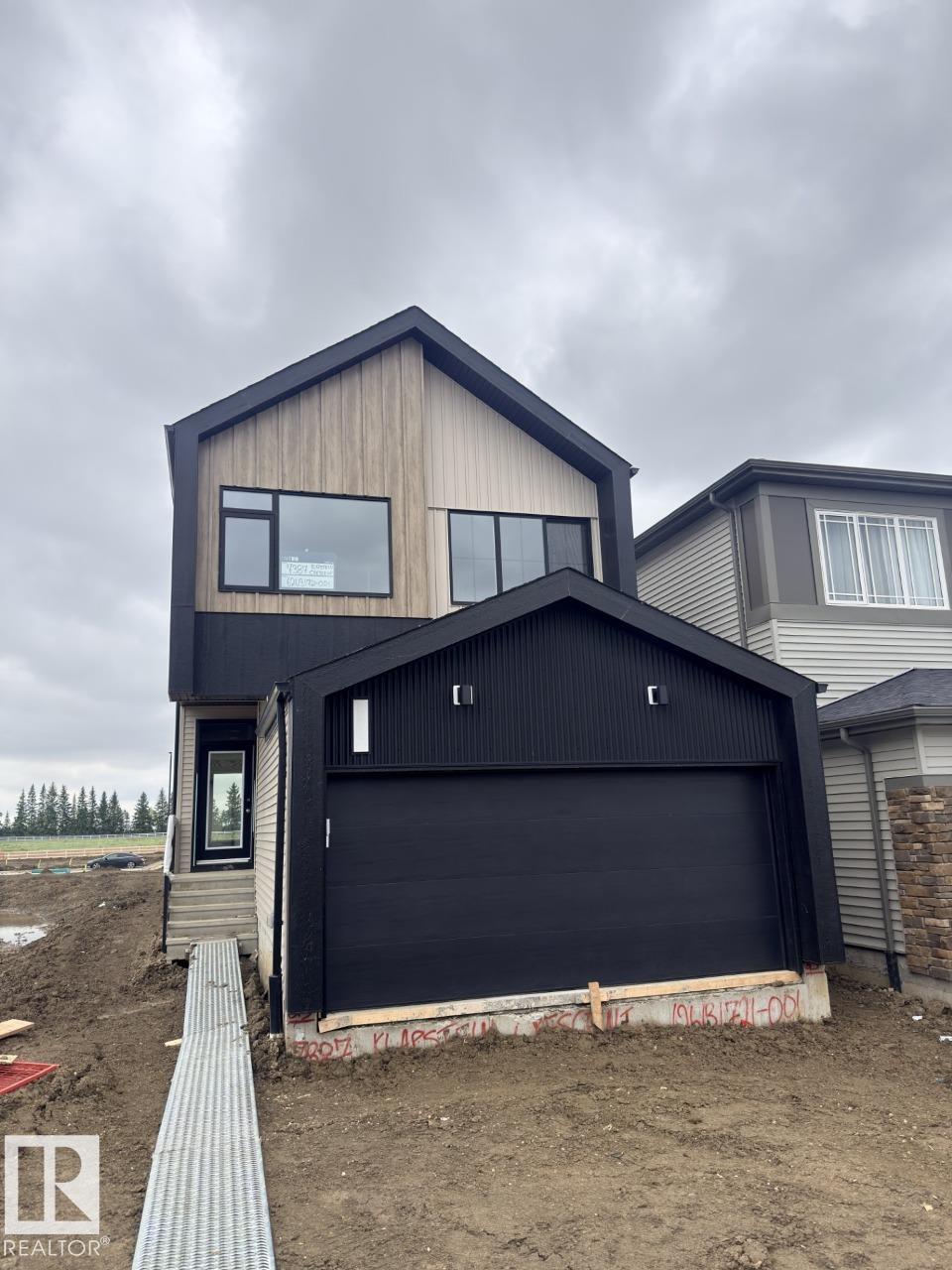 7387 Klapstein Crescent SW, Keswick, Edmonton