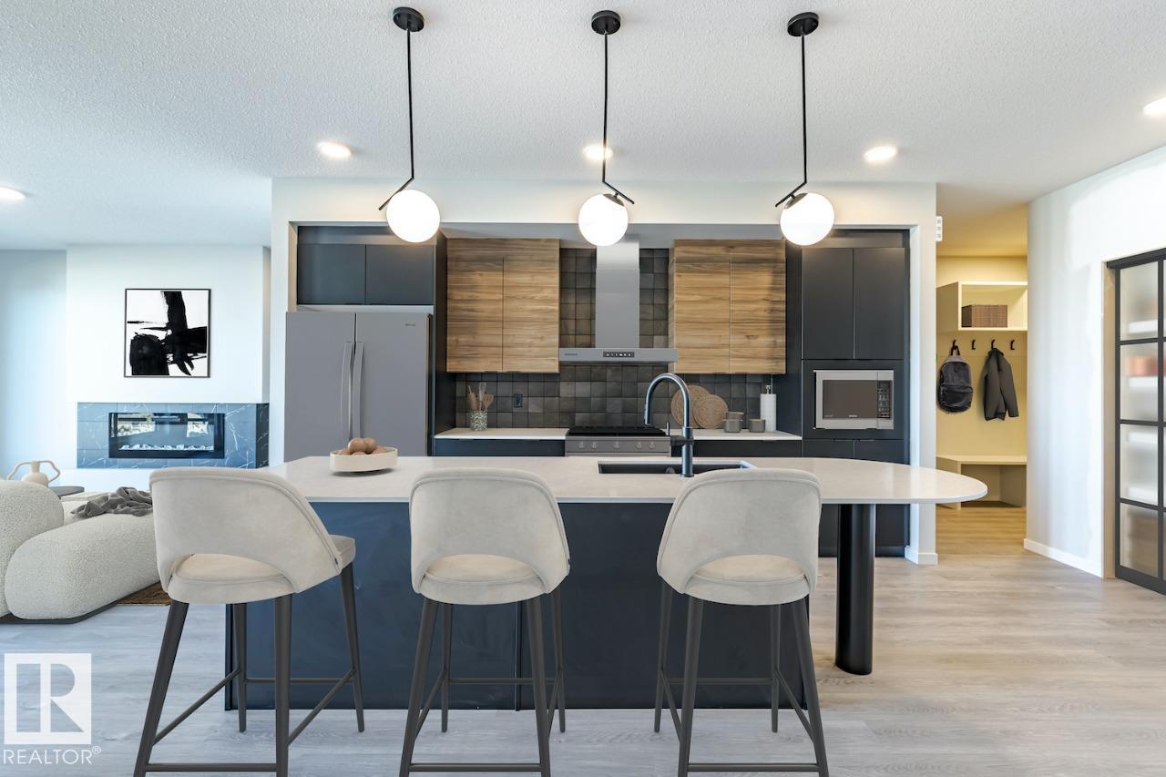 7387 Klapstein Crescent SW, Keswick, Edmonton