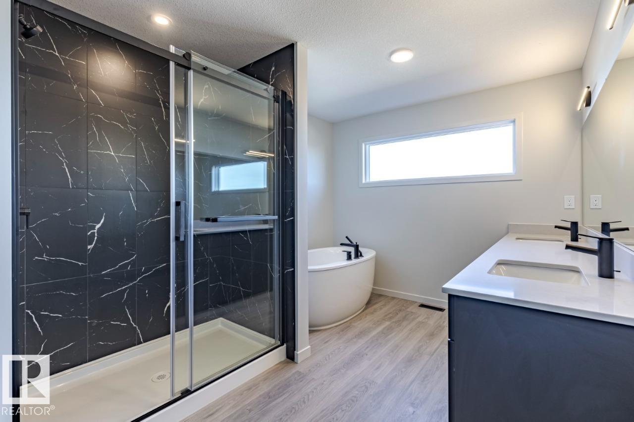 Photo 10 at 7387 Klapstein Crescent SW, Keswick, Edmonton
