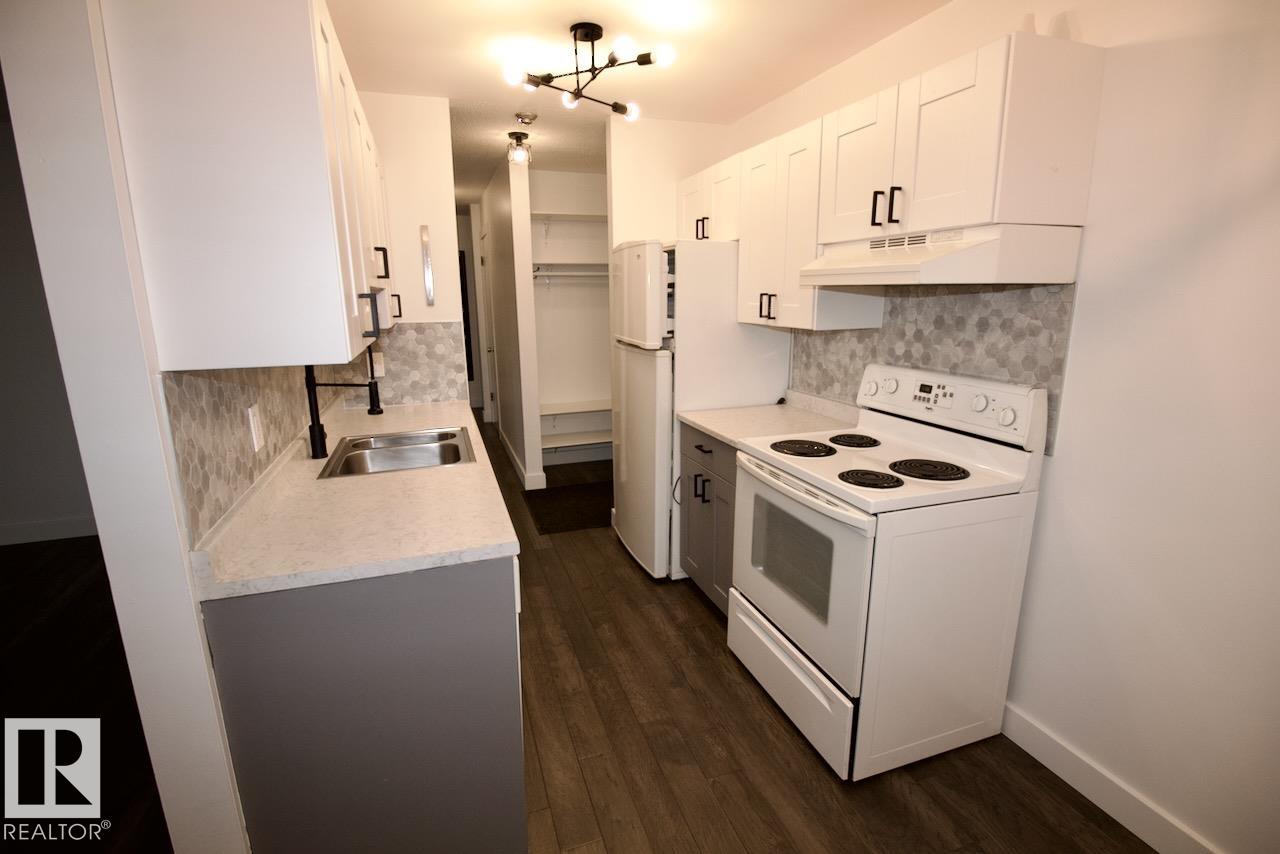 Photo 2 at 201 - 10345 123 Street NW, Wîhkwêntôwin, Edmonton