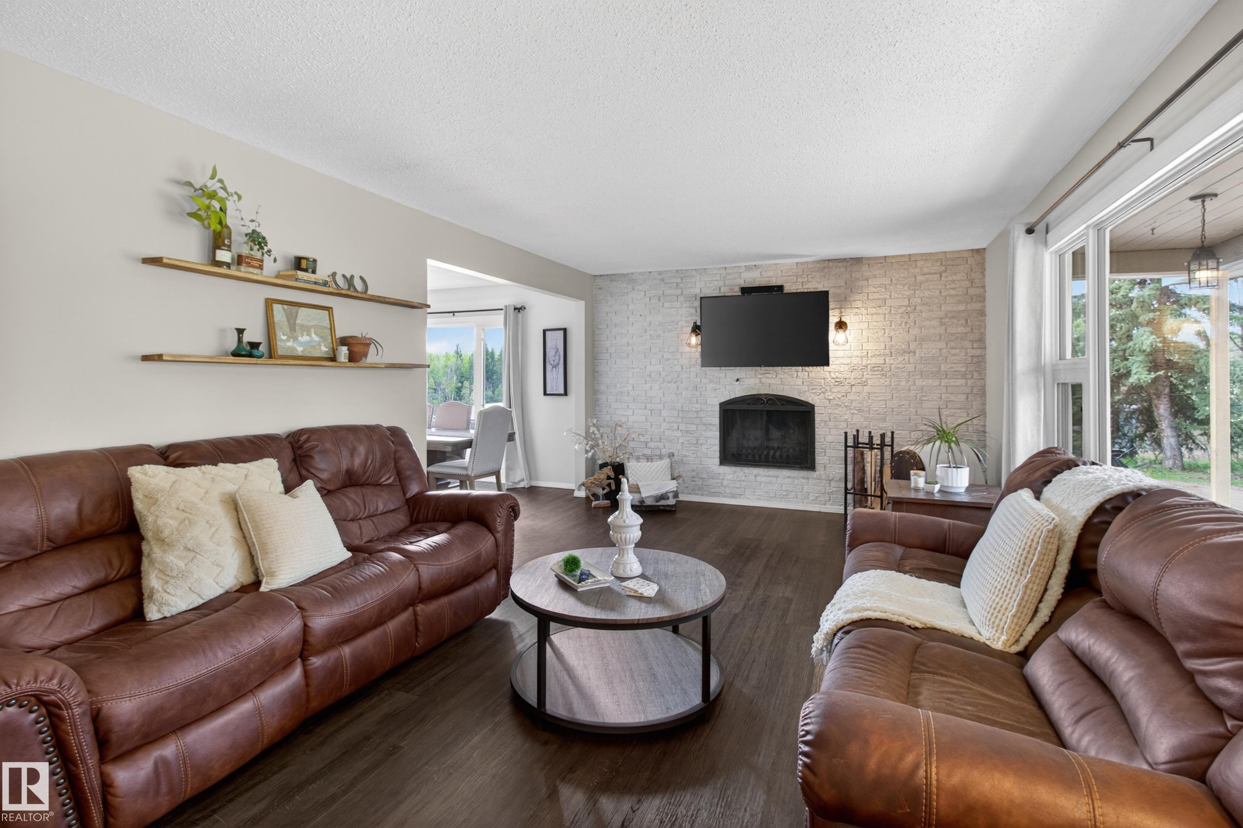 Photo 6 at 52177 Rge Road 215, None, Rural Strathcona County