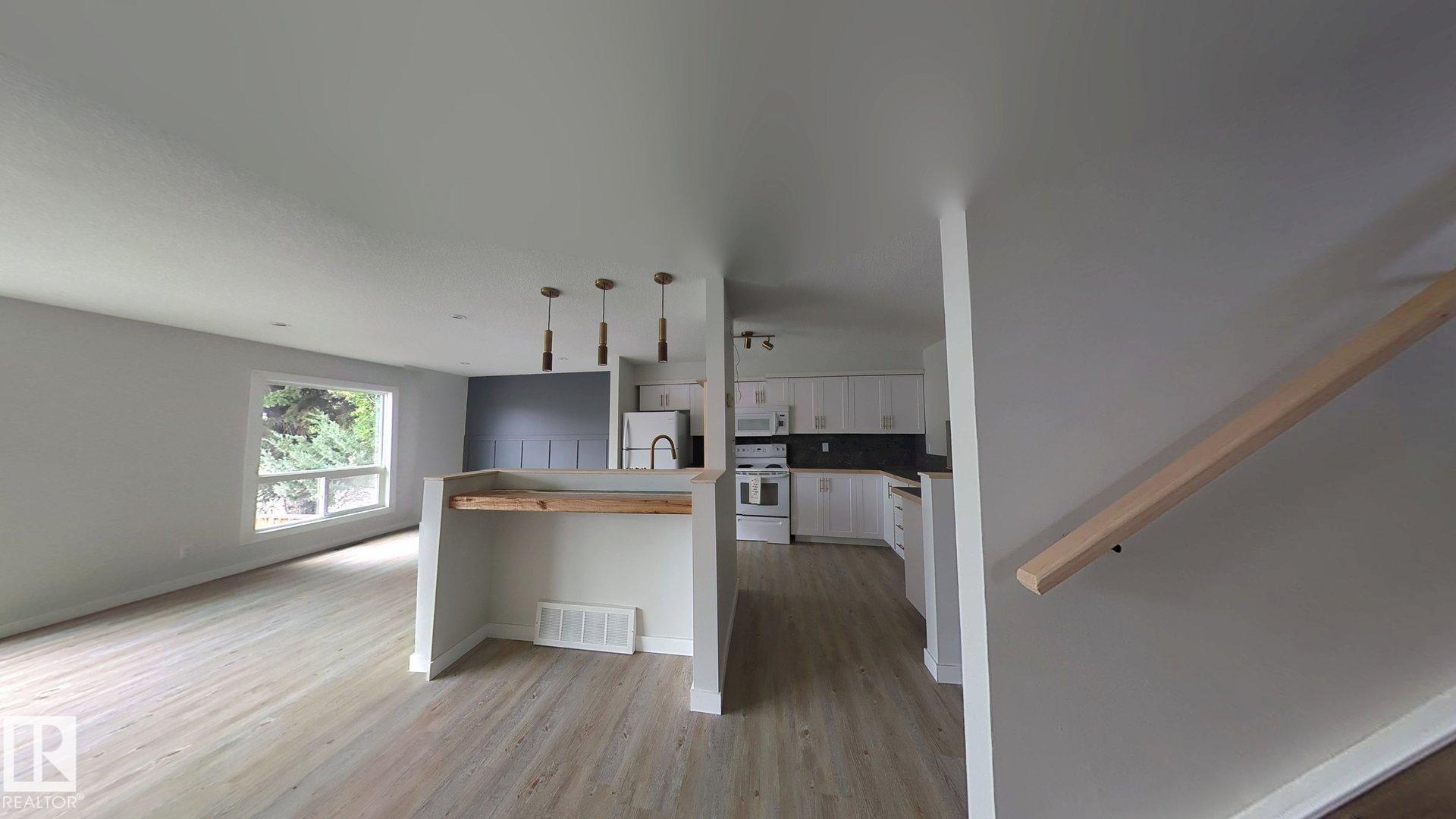 Photo 8 at 703 Grandin Drive, Morinville